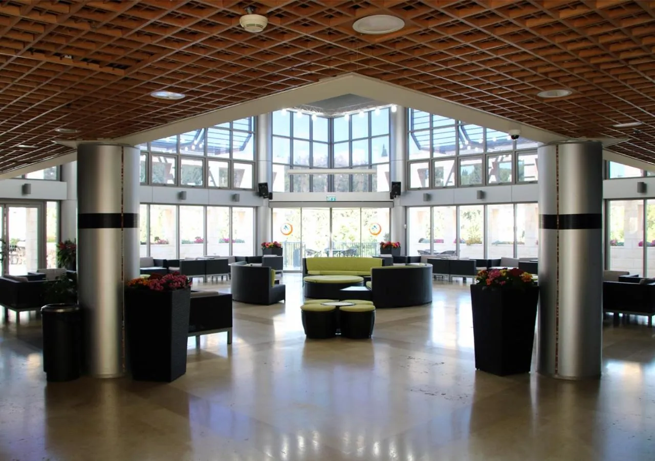 Lobby or reception in HI Rabin - Jerusalem Hostel