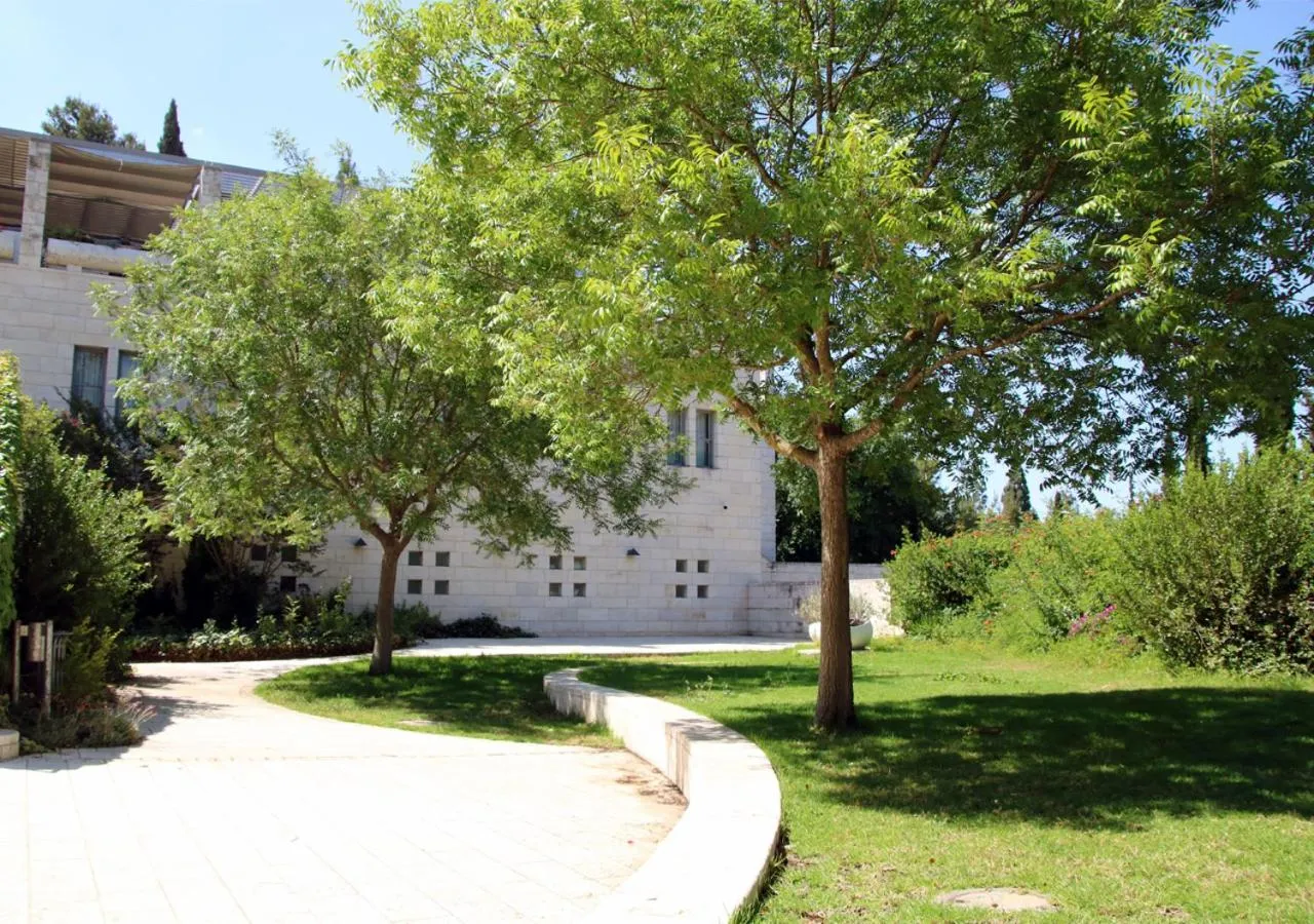 Property building in HI Rabin - Jerusalem Hostel