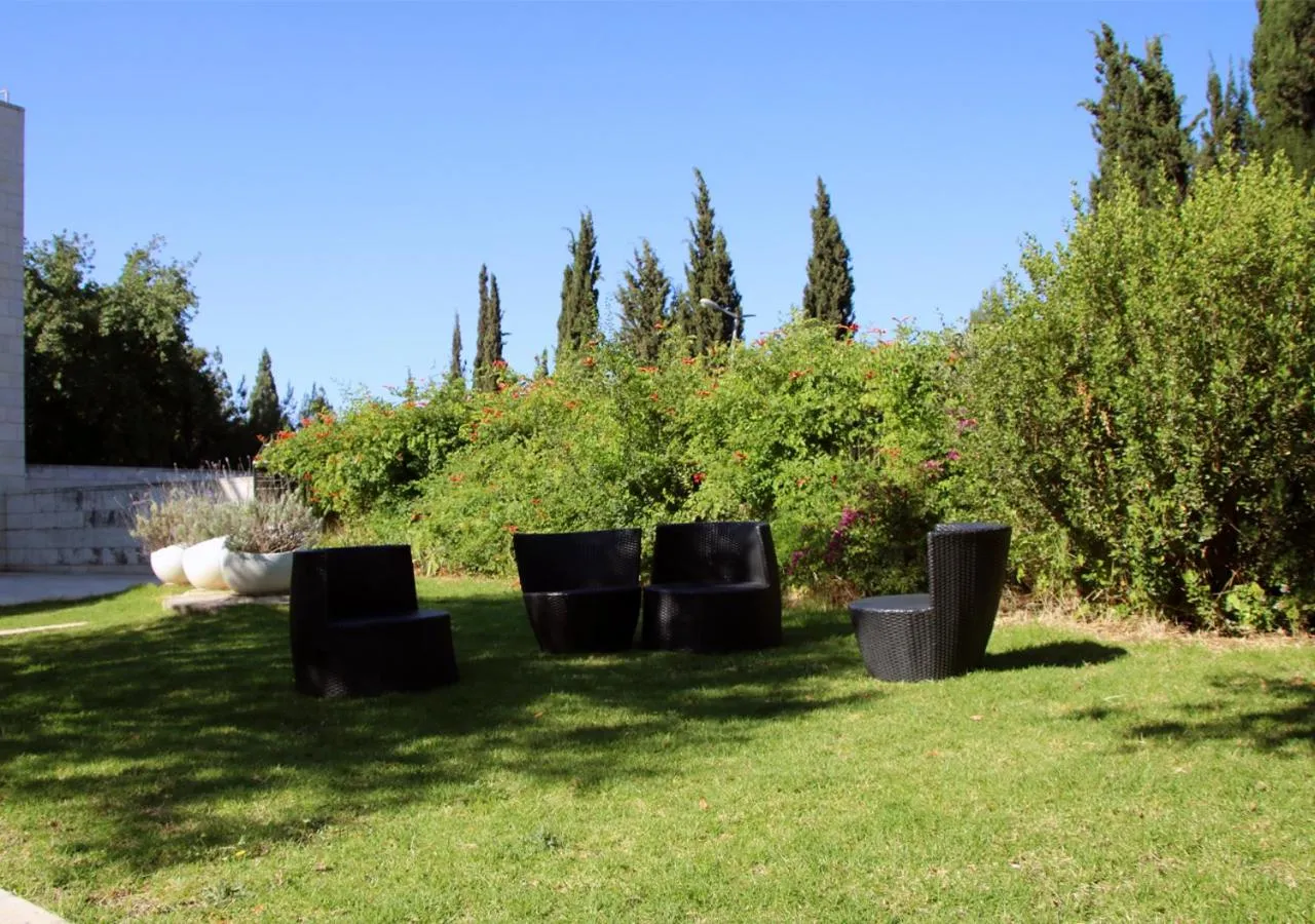 Property building in HI Rabin - Jerusalem Hostel