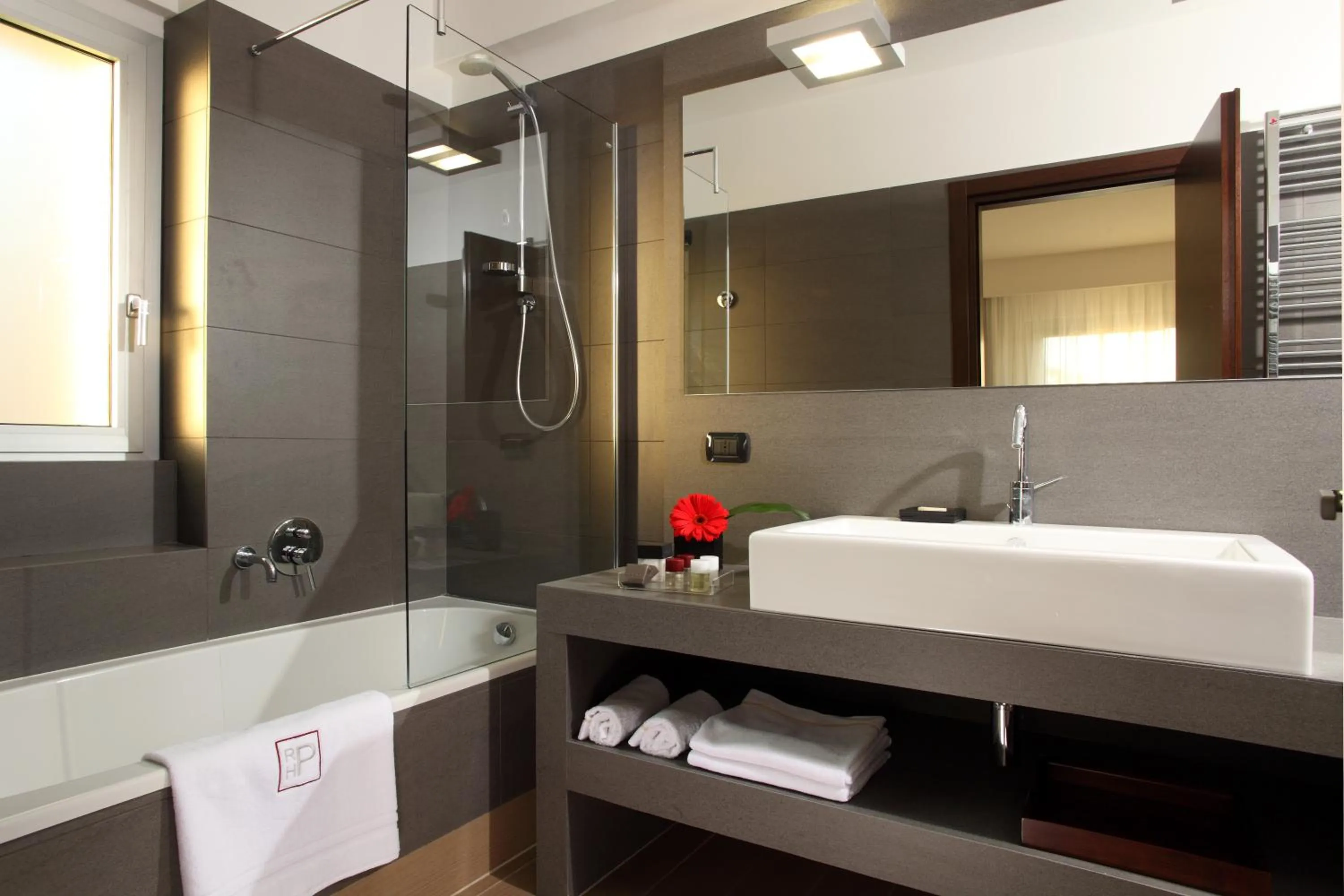 Bathroom in Residence Hotel Parioli