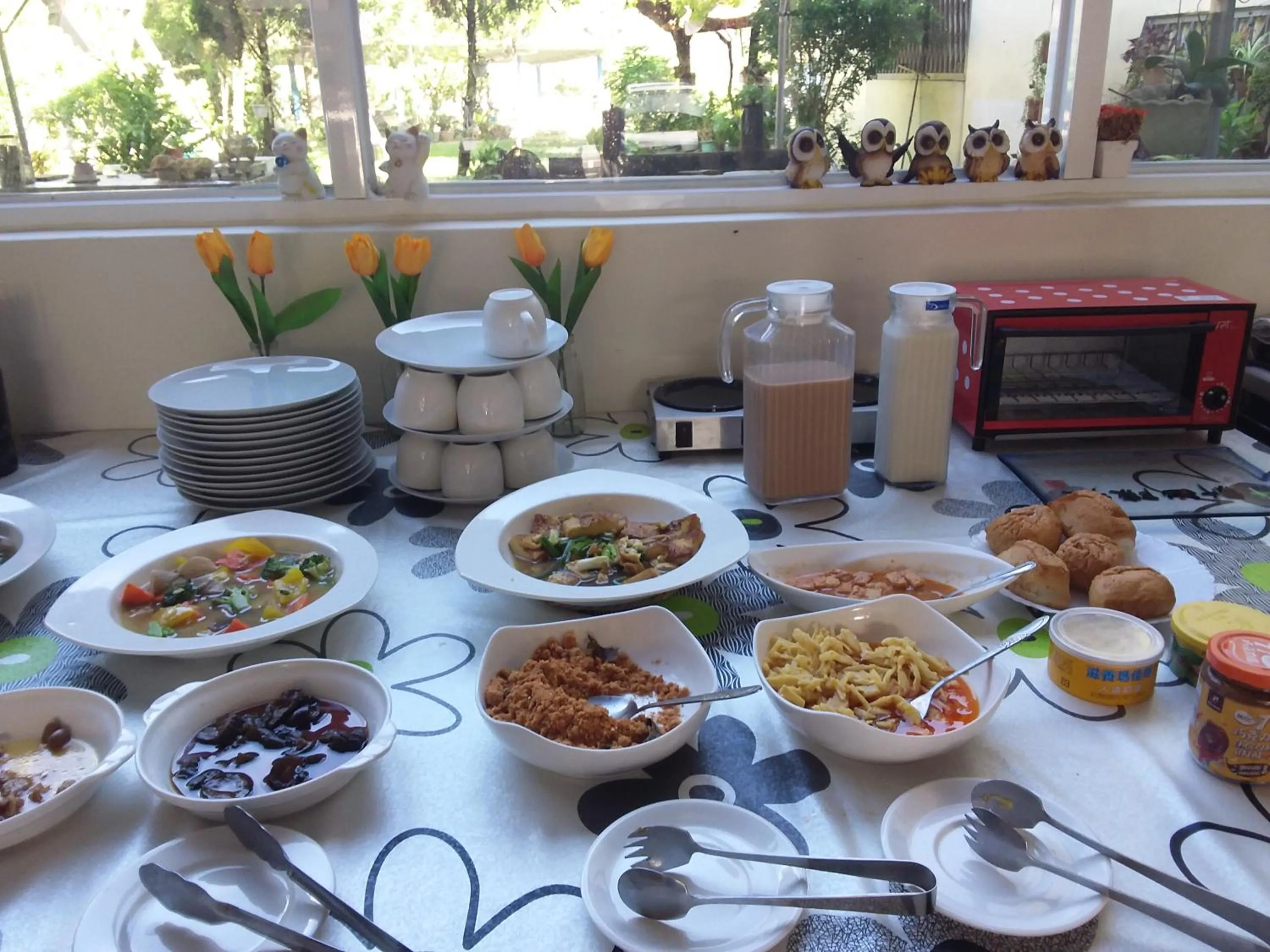 Food and drinks in Niuniu & Meng Ka Homestay