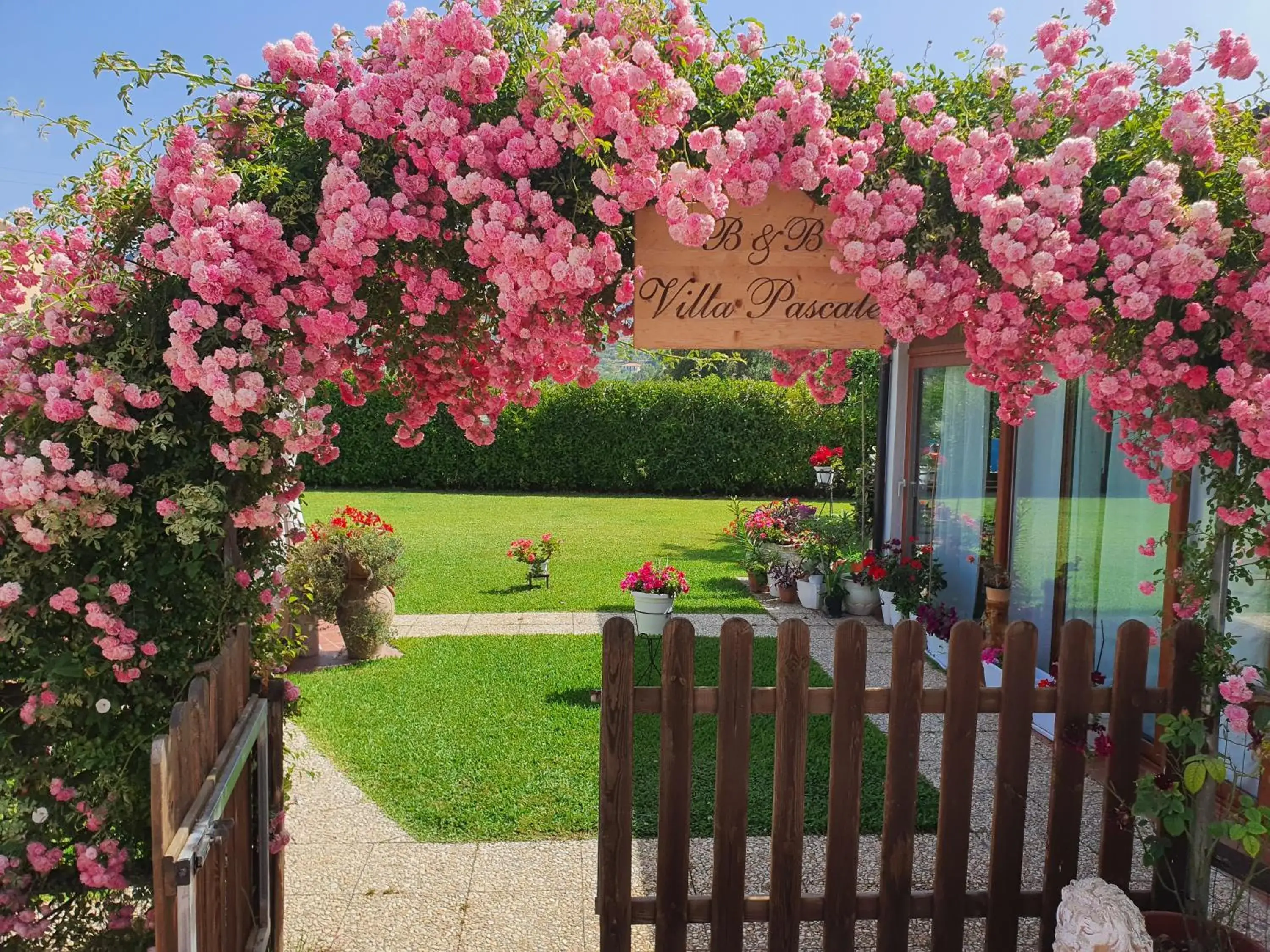 VILLA PASCALE - B&B - CASA VACANZE VILLA PASCALE - B&B - CASA VACANZE