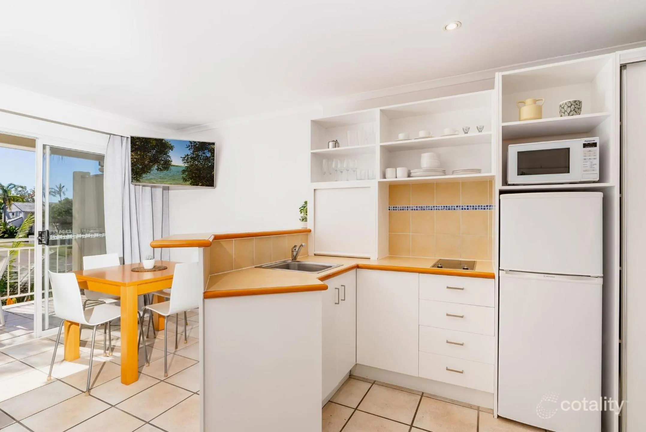 Kitchen or kitchenette in At The Sound Noosa