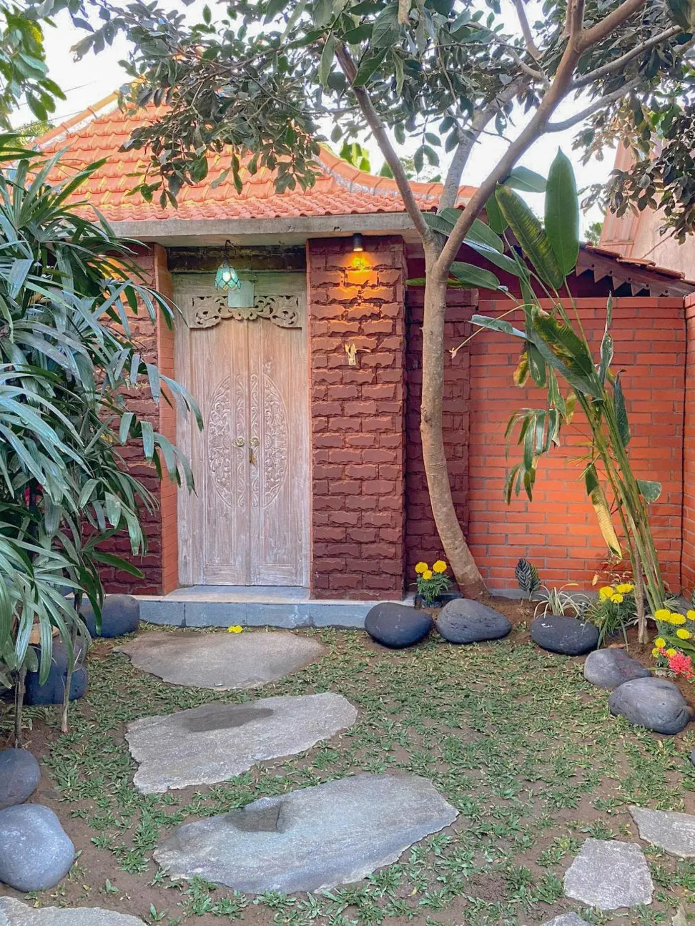 Villa with Private Pool in Mirah Guest House Villa with Private Pool in Mirah Guest House
