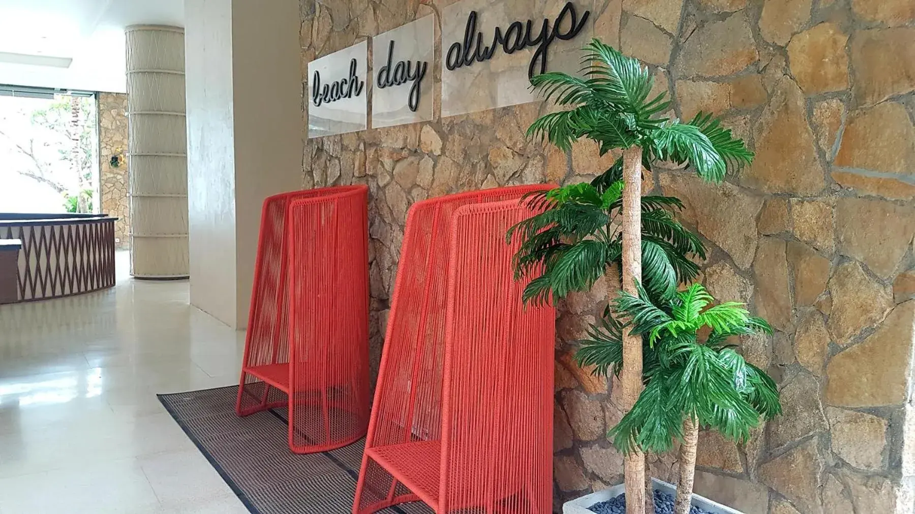 Restaurant/places to eat in Louis Kienne Resort Senggigi Restaurant/places to eat in Louis Kienne Resort Senggigi