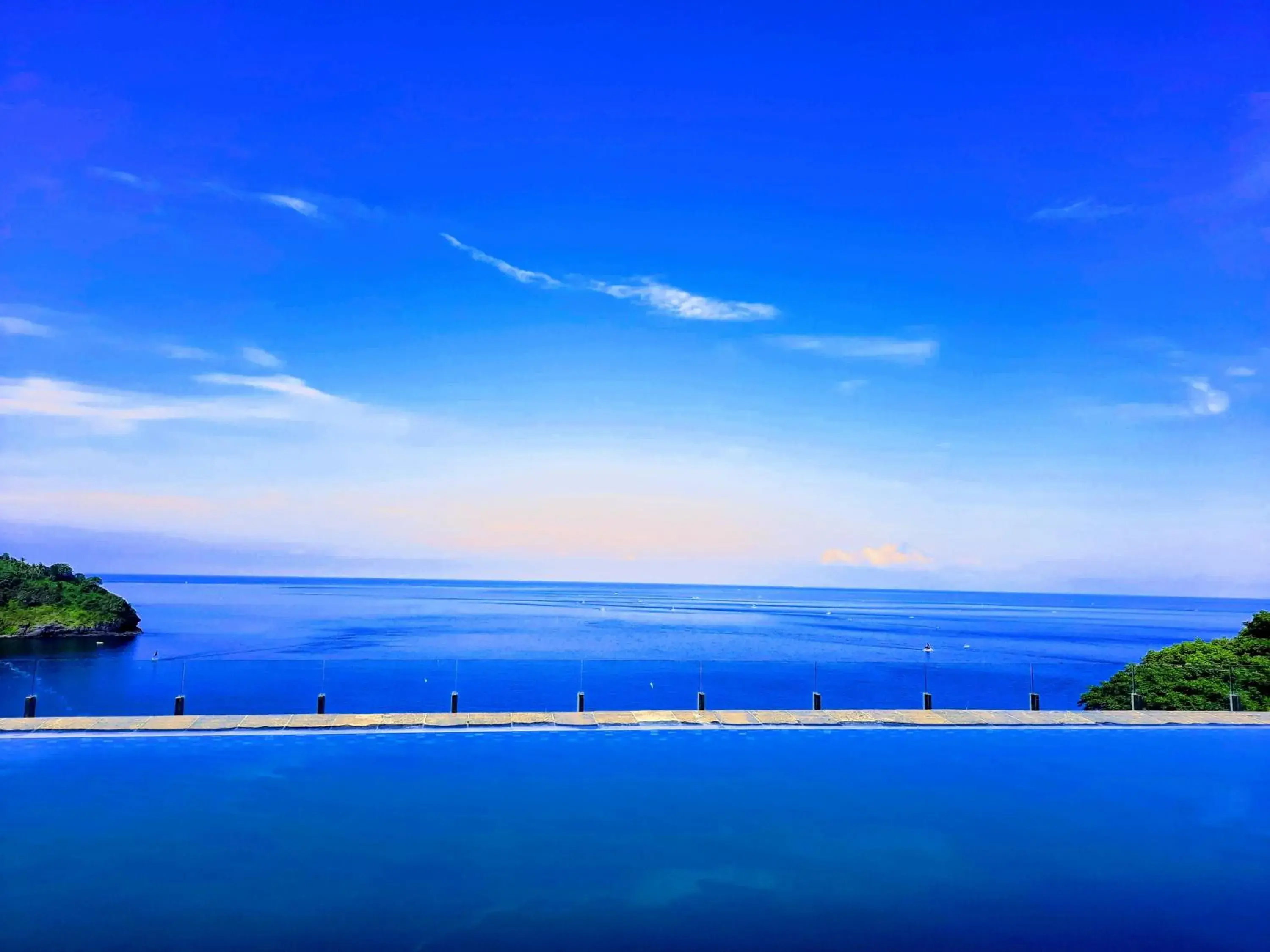 Swimming pool in Louis Kienne Resort Senggigi Swimming pool in Louis Kienne Resort Senggigi