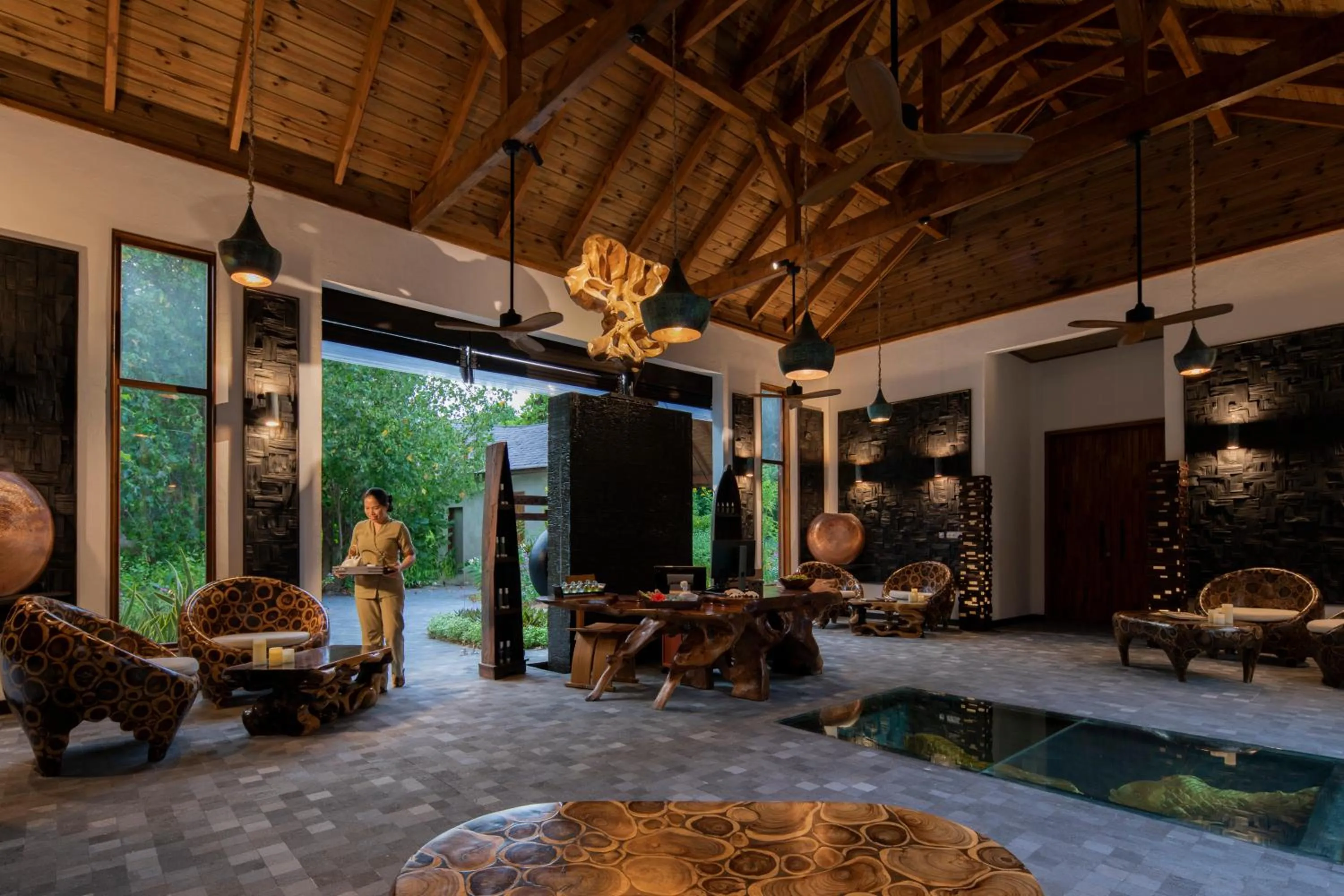 Massage in Kuredhivaru Resort and Spa - Maldives