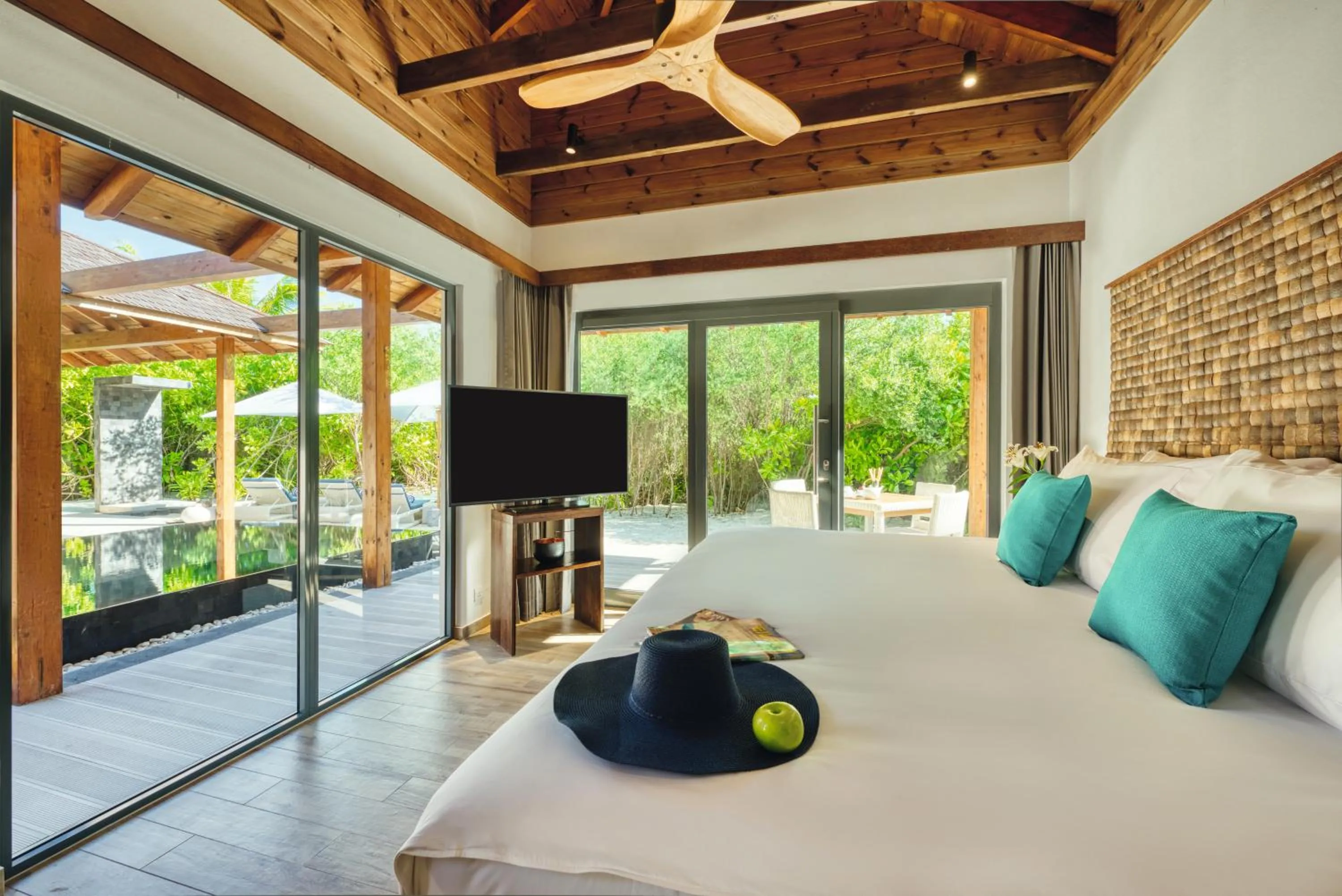 Bedroom in Kuredhivaru Resort and Spa - Maldives