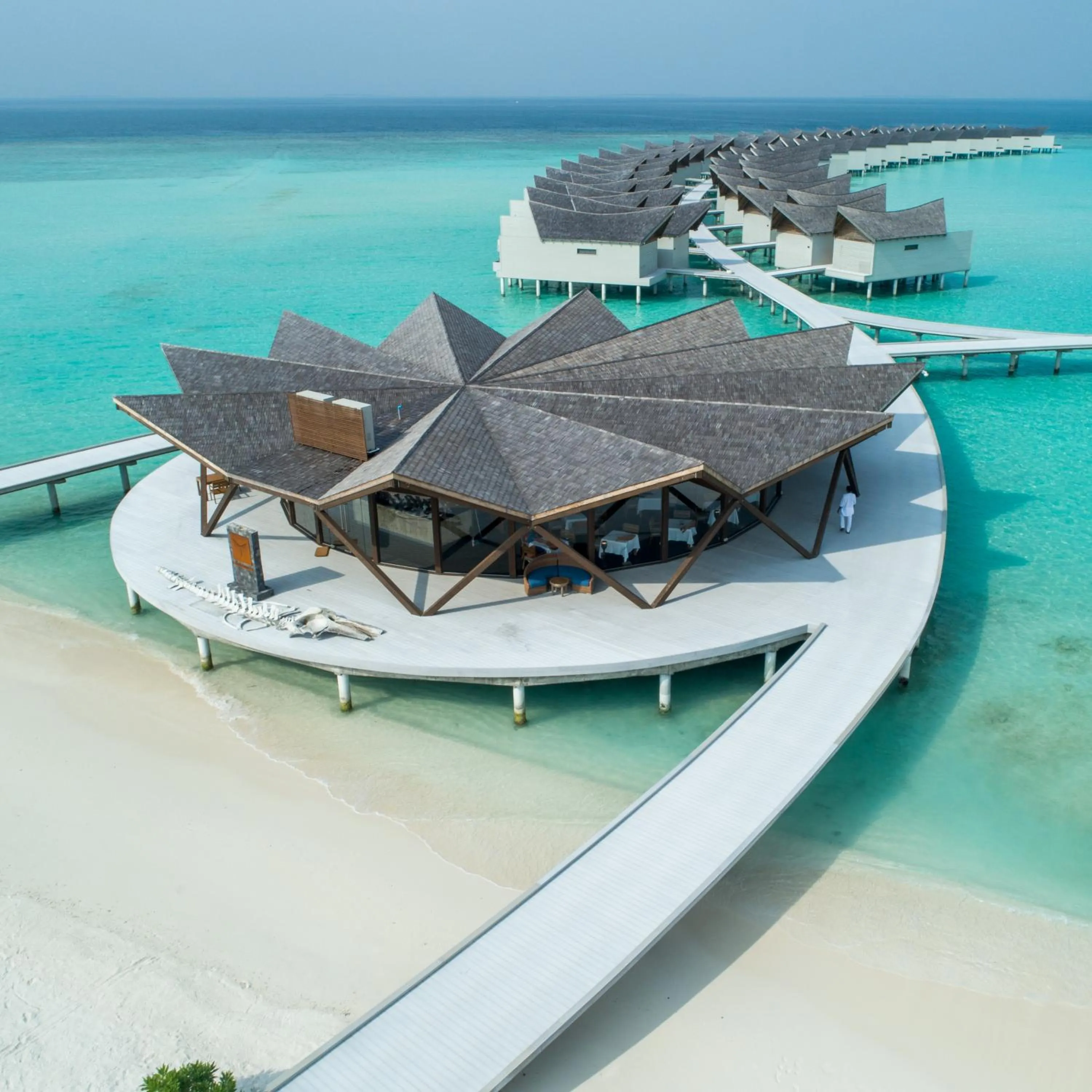 Restaurant/places to eat in Kuredhivaru Resort and Spa - Maldives