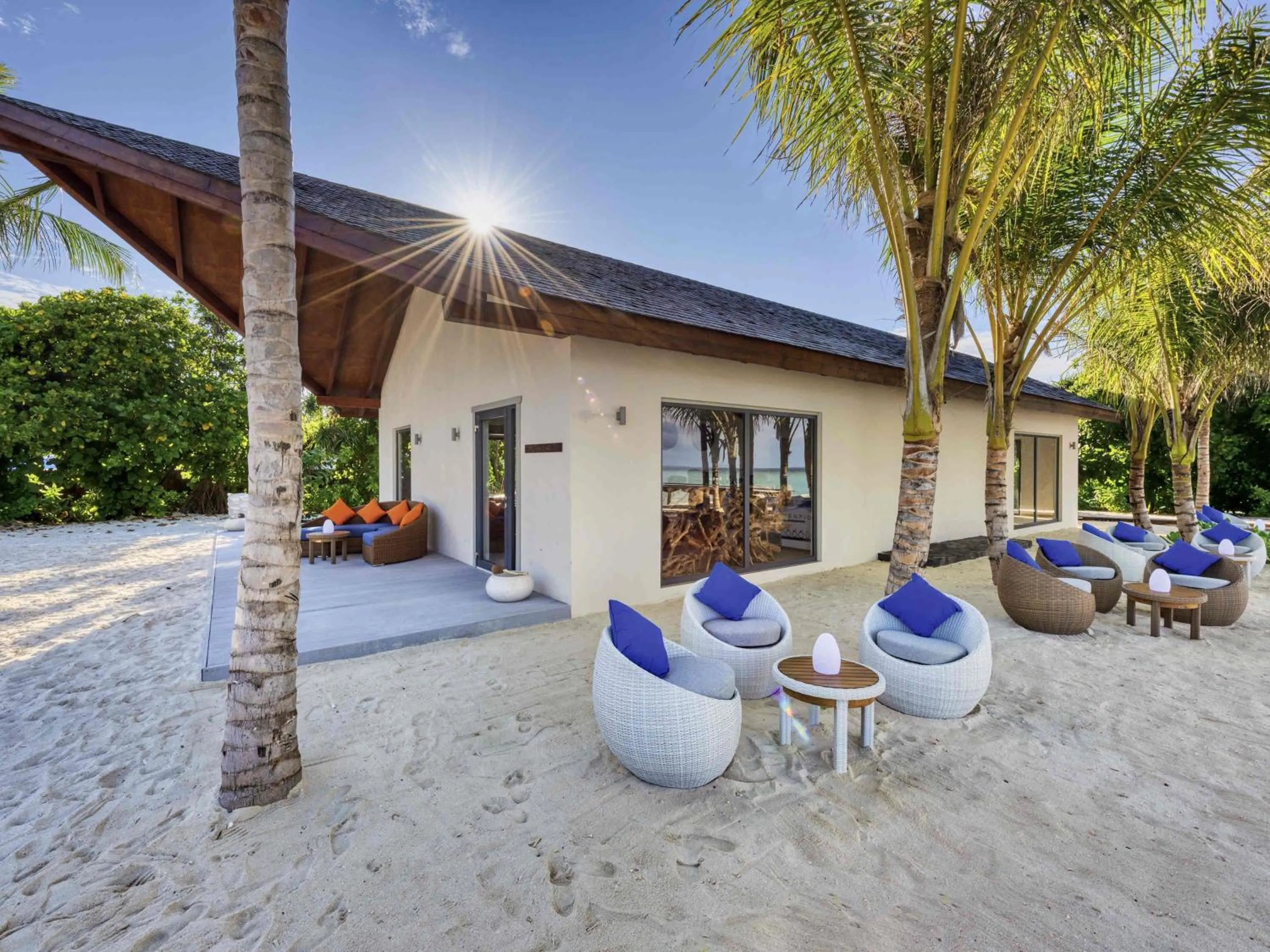 Restaurant/places to eat in Kuredhivaru Resort and Spa - Maldives