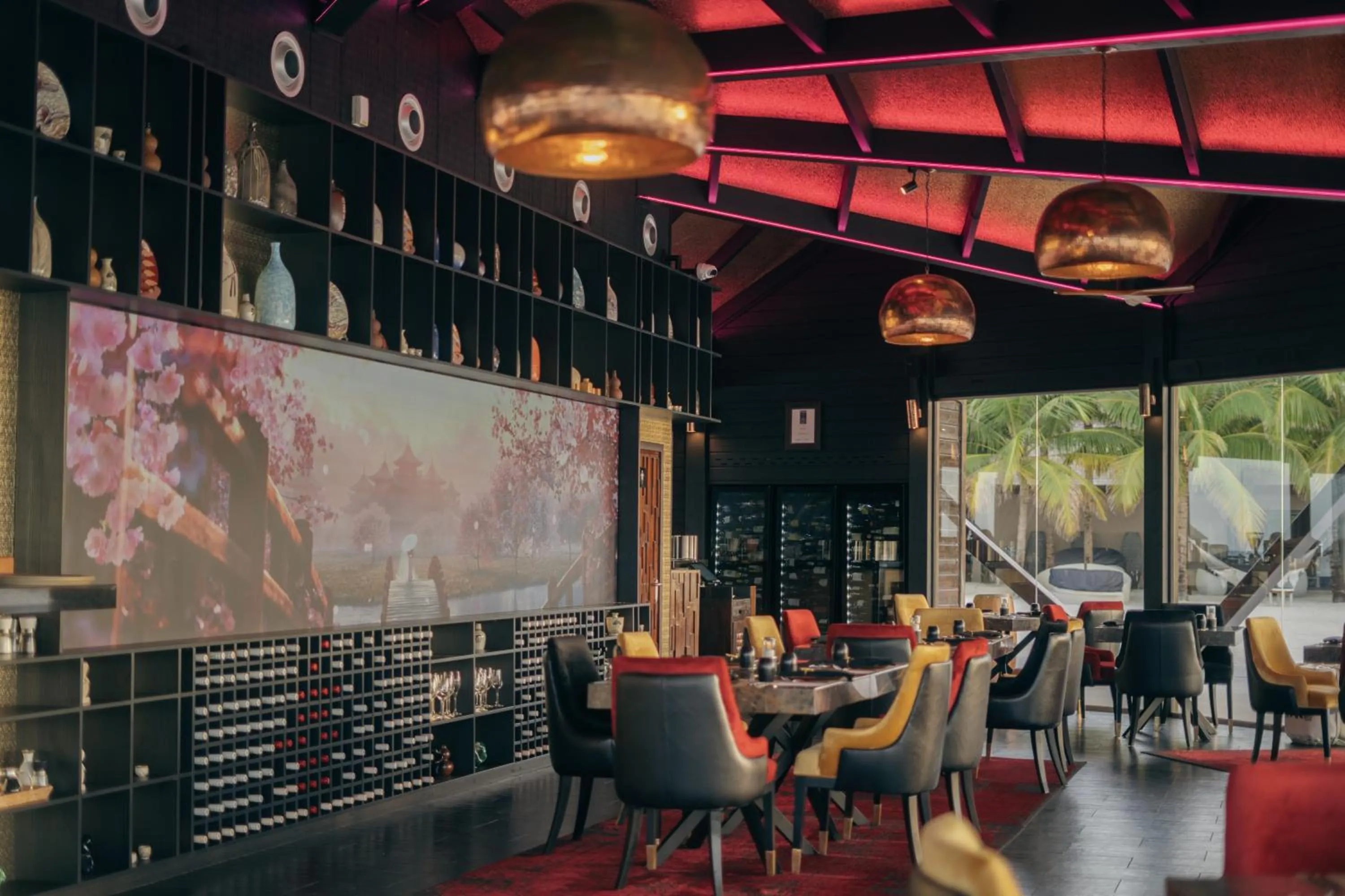 Restaurant/places to eat in Kuredhivaru Resort and Spa - Maldives