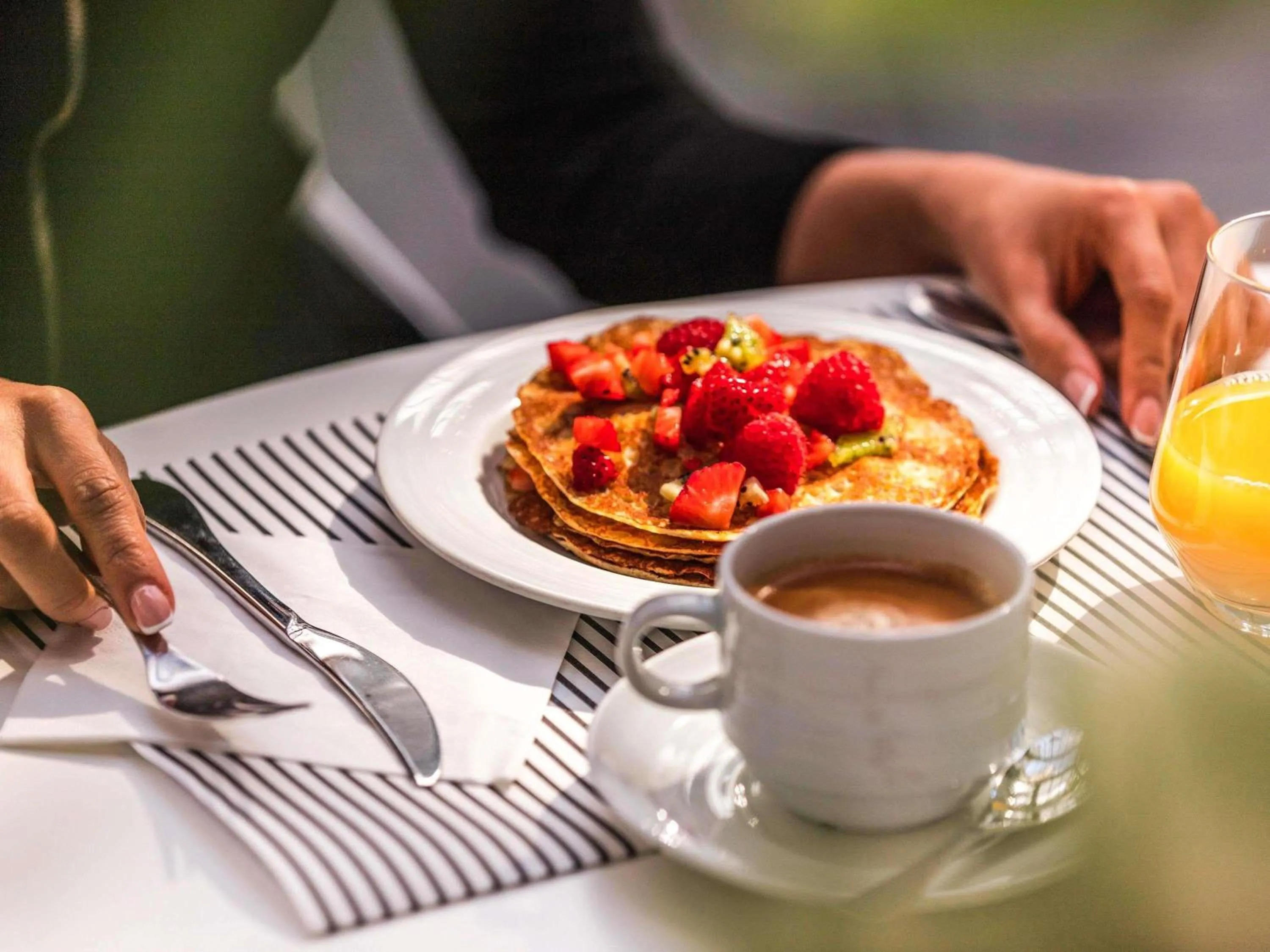 Breakfast in Novotel Toulouse Centre Wilson