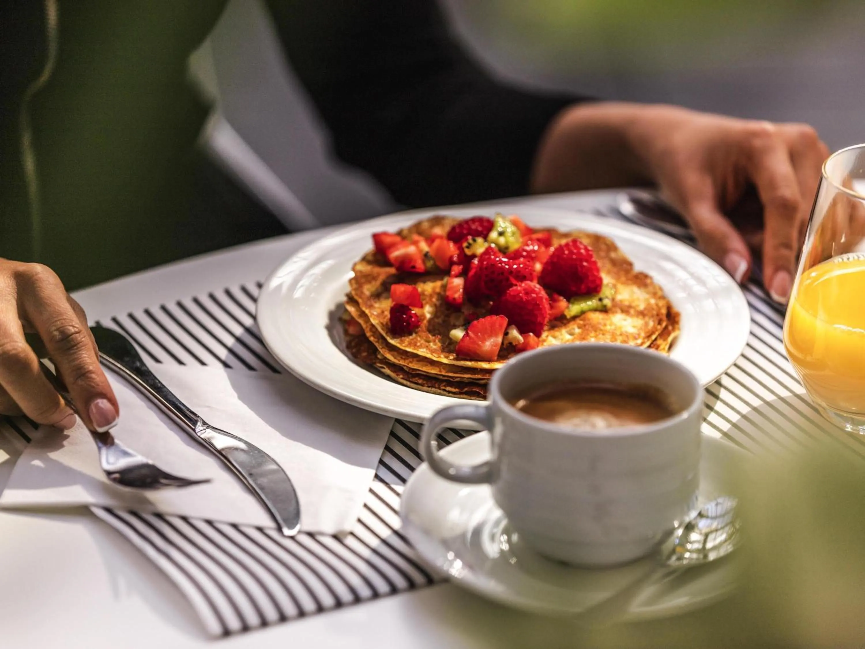 Breakfast in Novotel Toulouse Centre Wilson