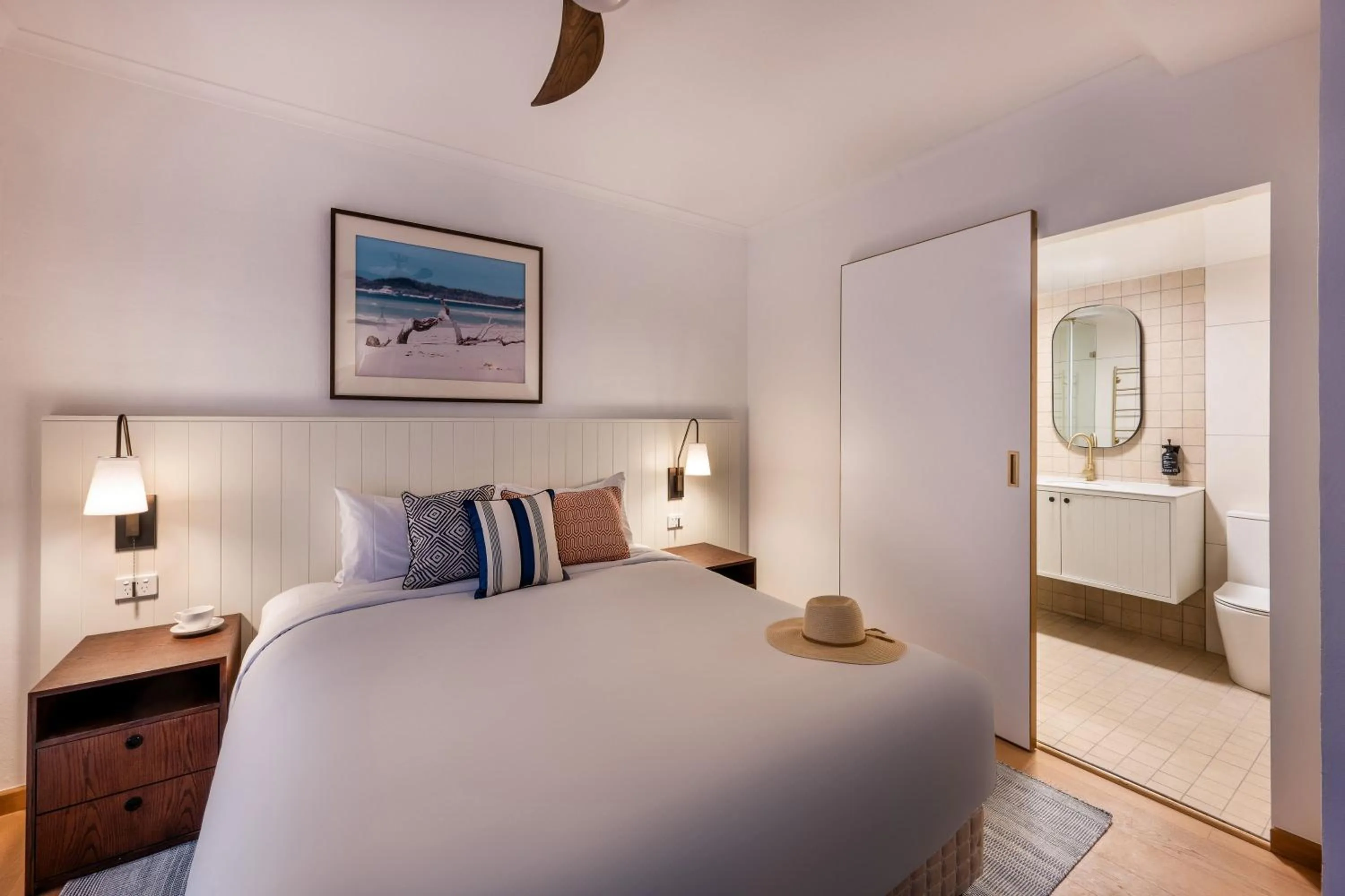 Bedroom, Bed in Mantra Club Croc