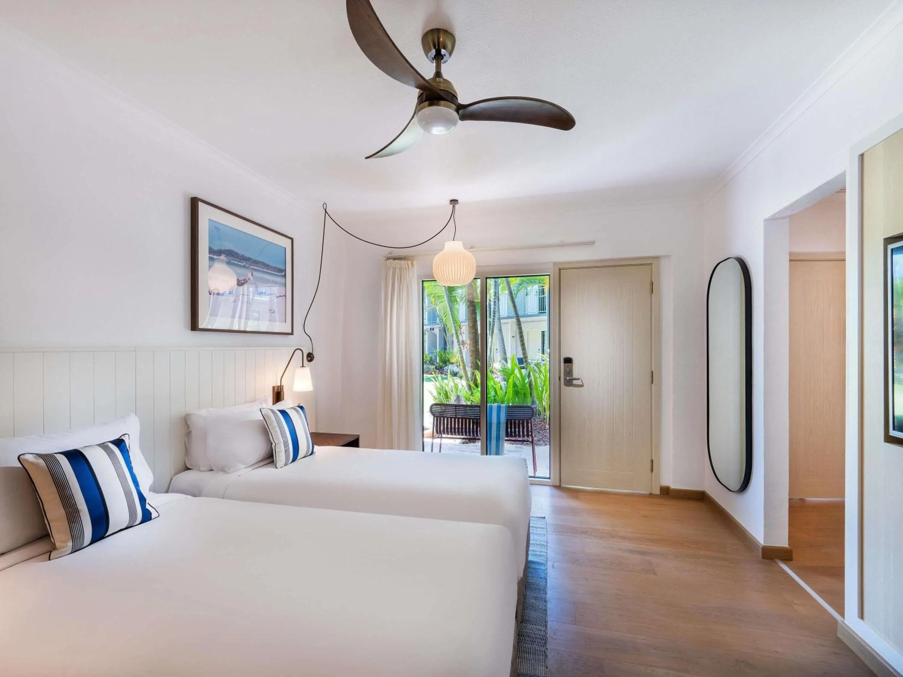 Bedroom, Bed in Mantra Club Croc