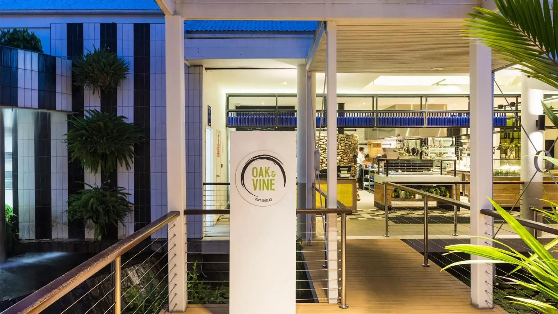 Restaurant/places to eat in Oaks Port Douglas Resort Restaurant/places to eat in Oaks Port Douglas Resort