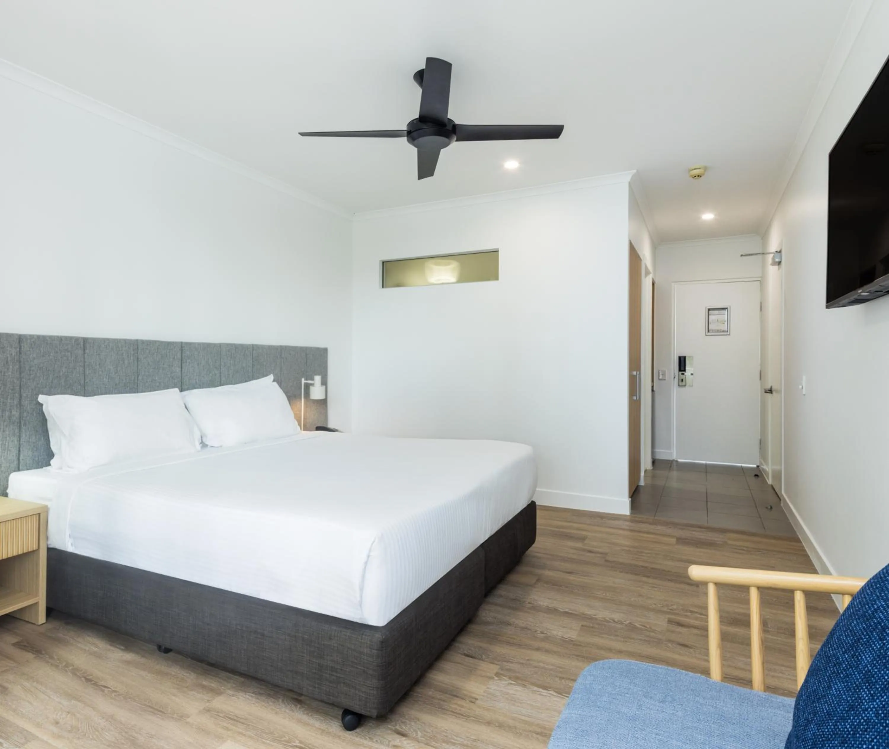 Bedroom, Bed in Oaks Port Douglas Resort