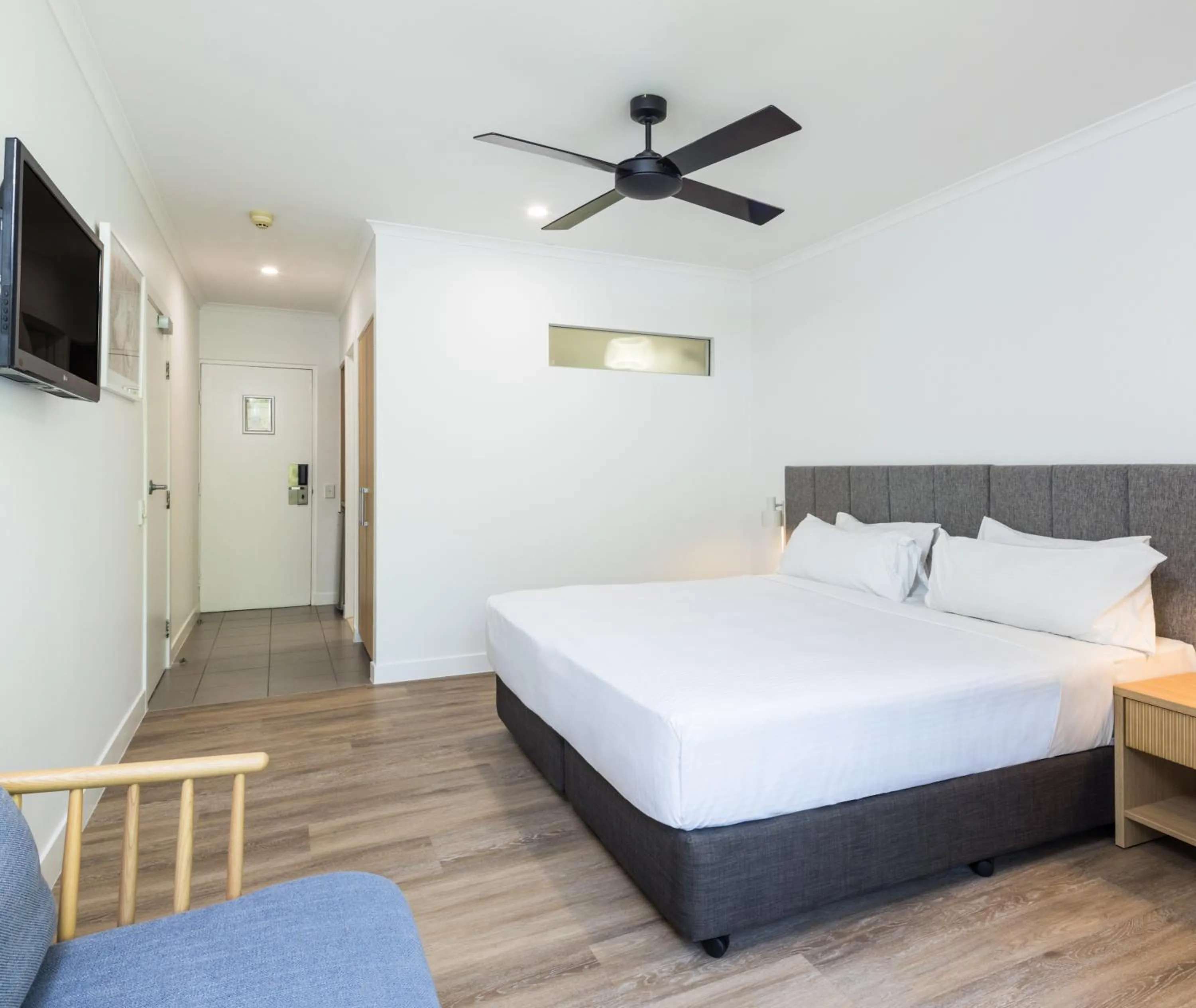 Bedroom, Bed in Oaks Port Douglas Resort