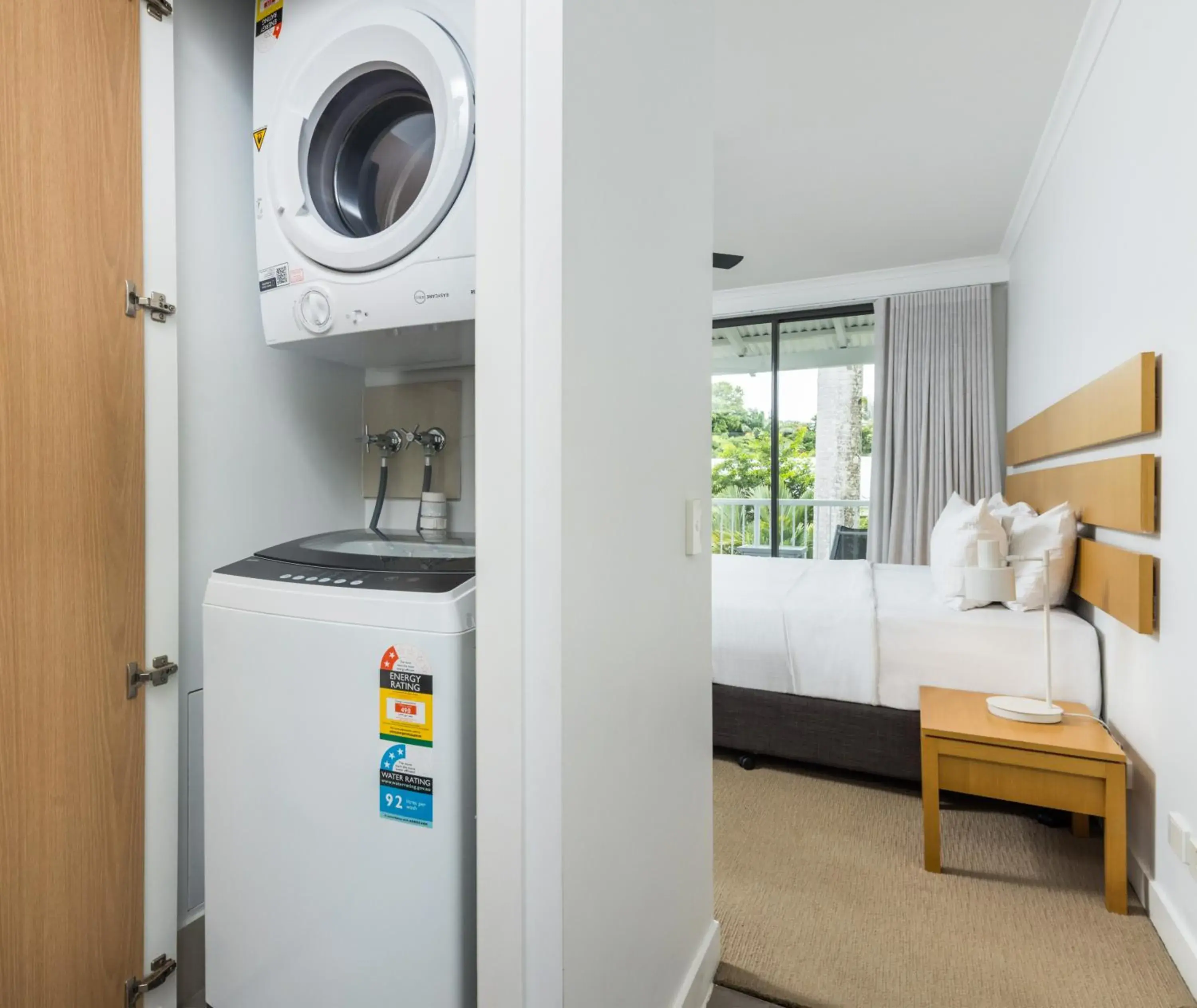 One-Bedroom Apartment with Pool View in Oaks Port Douglas Resort One-Bedroom Apartment with Pool View in Oaks Port Douglas Resort