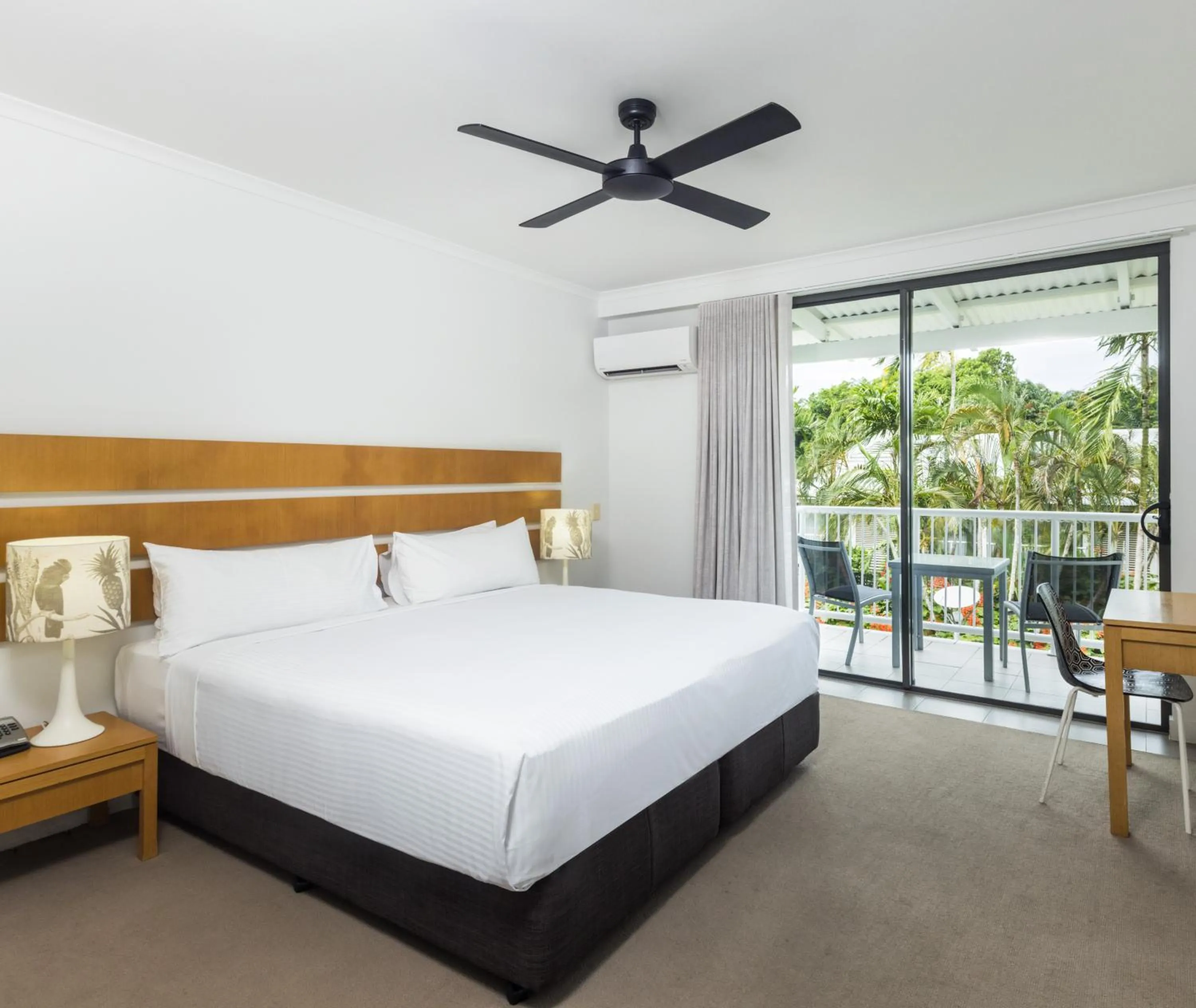 Bed in Oaks Port Douglas Resort