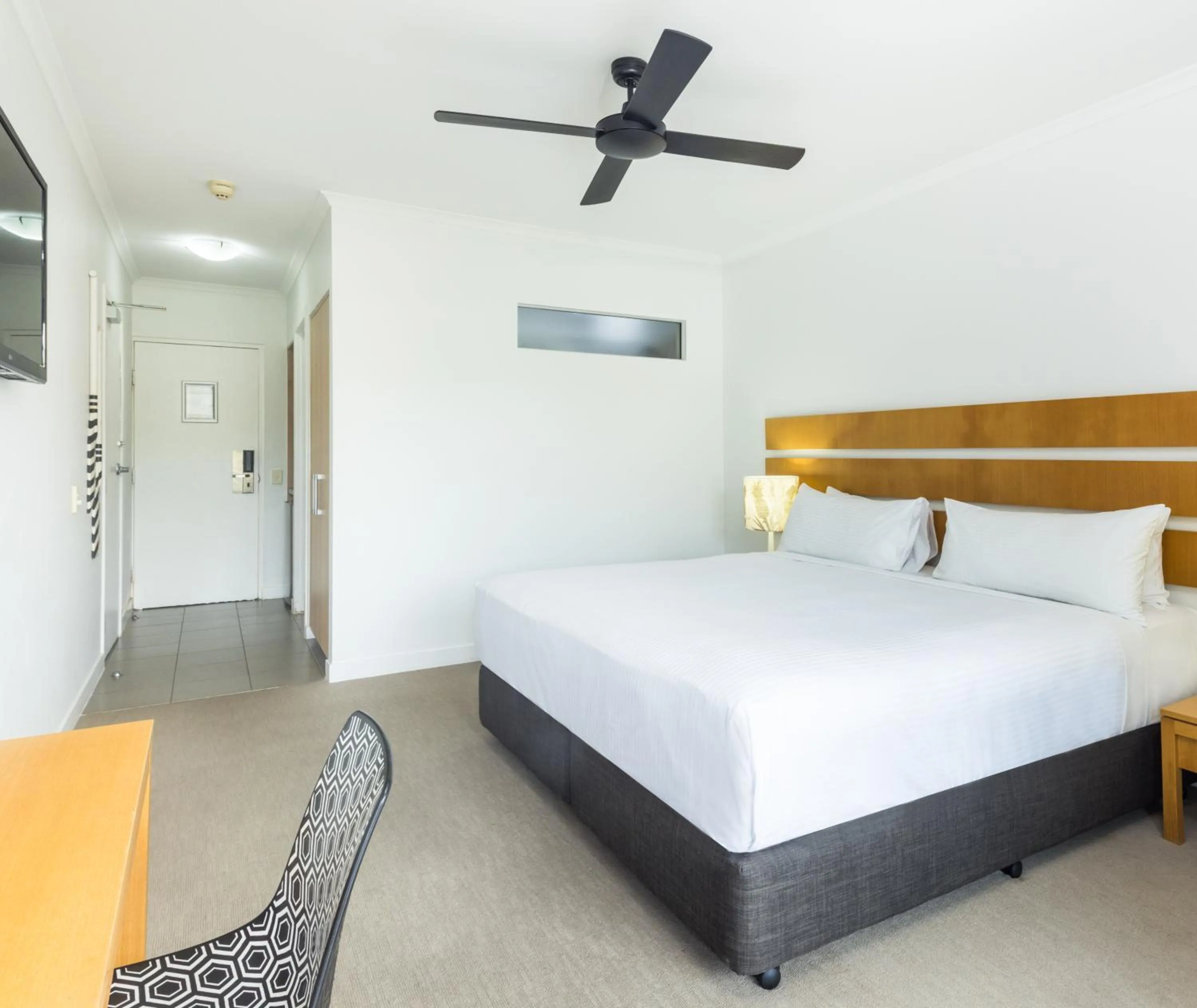 Bed in Oaks Port Douglas Resort