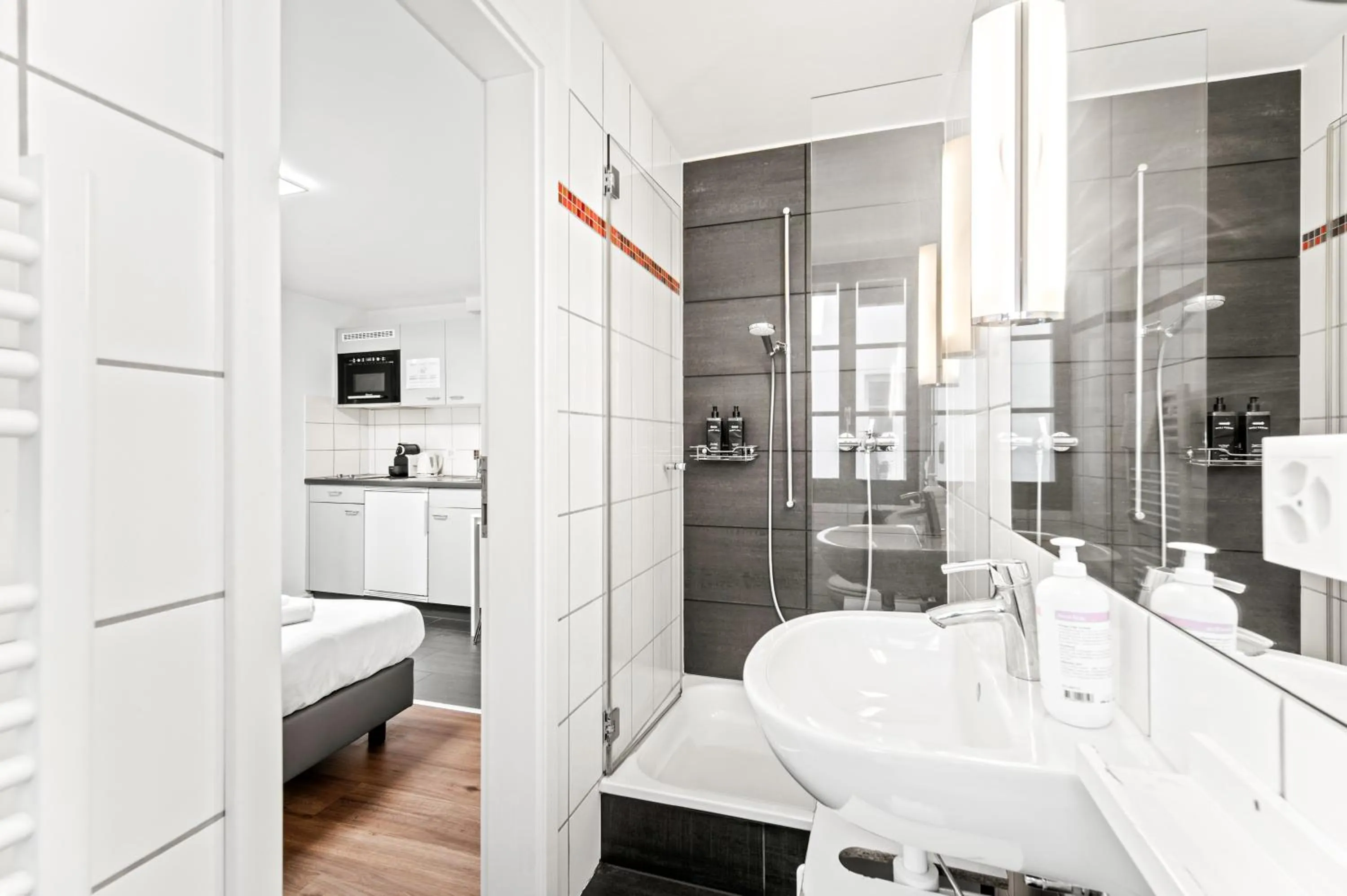 Bathroom in Hotel Hine Adon Fribourg