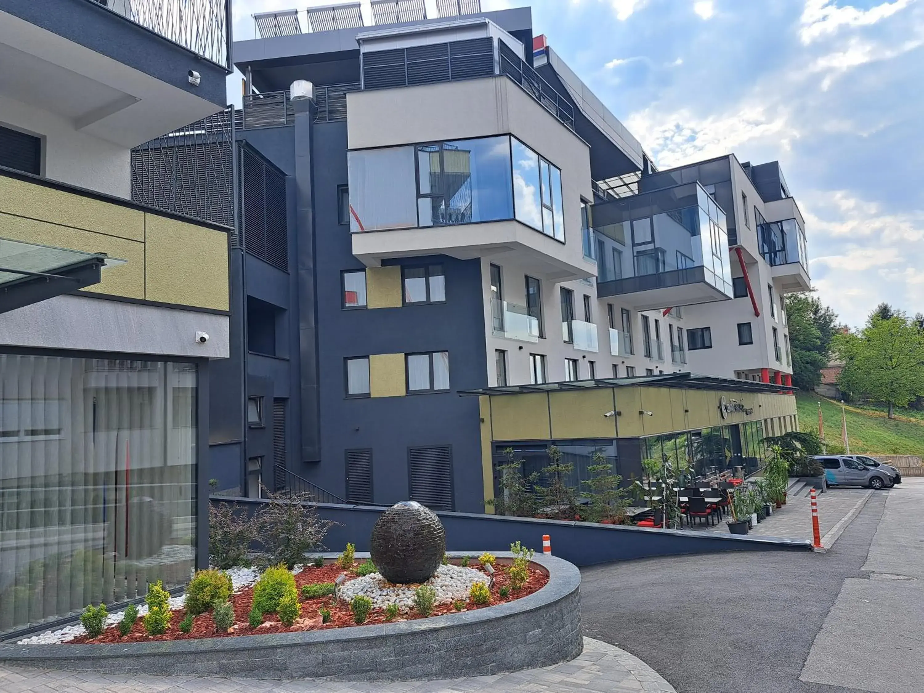 Property building in Aparthotel Centar Sarajevo Property building in Aparthotel Centar Sarajevo