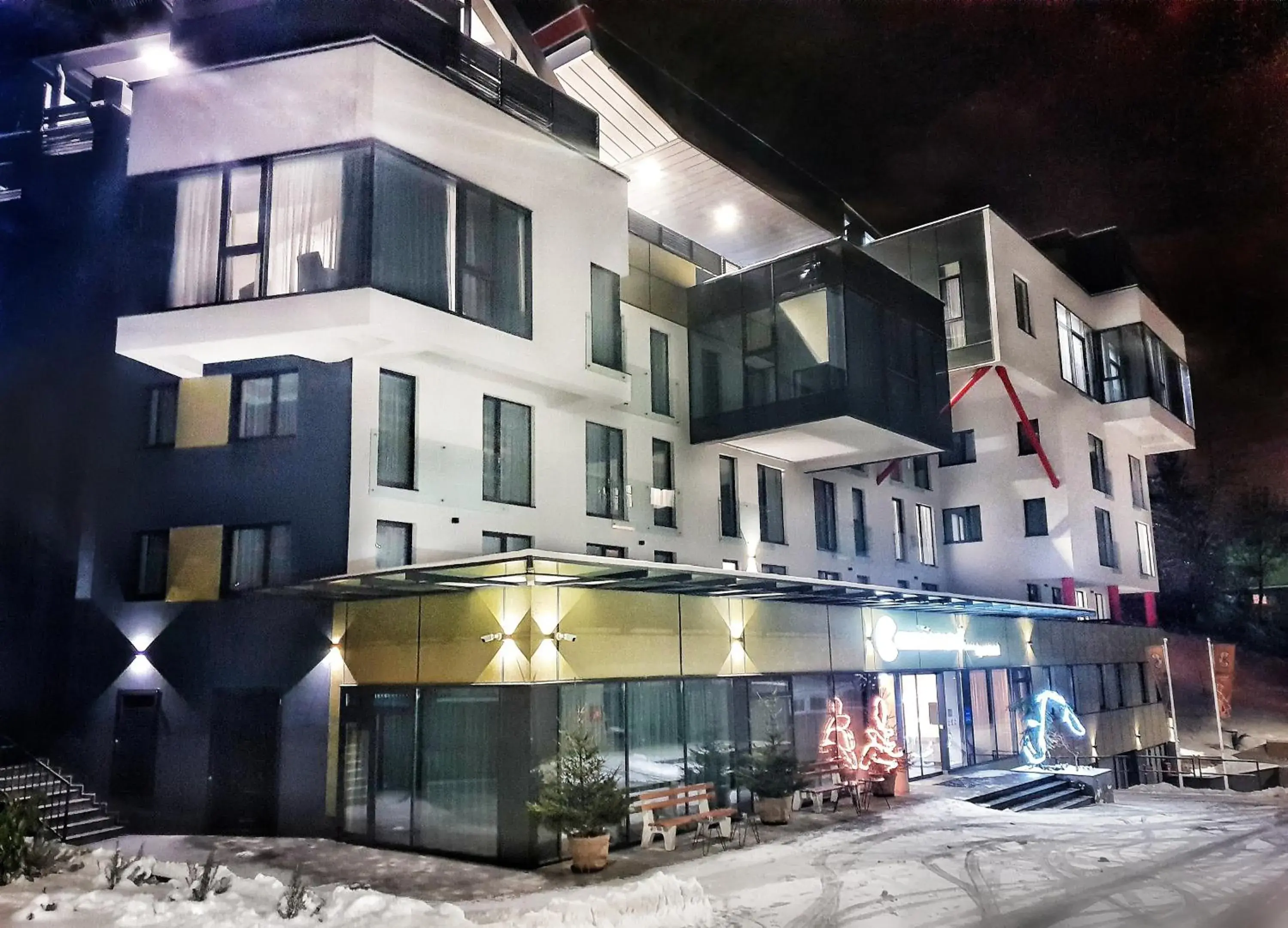 Property building in Aparthotel Centar Sarajevo Property building in Aparthotel Centar Sarajevo