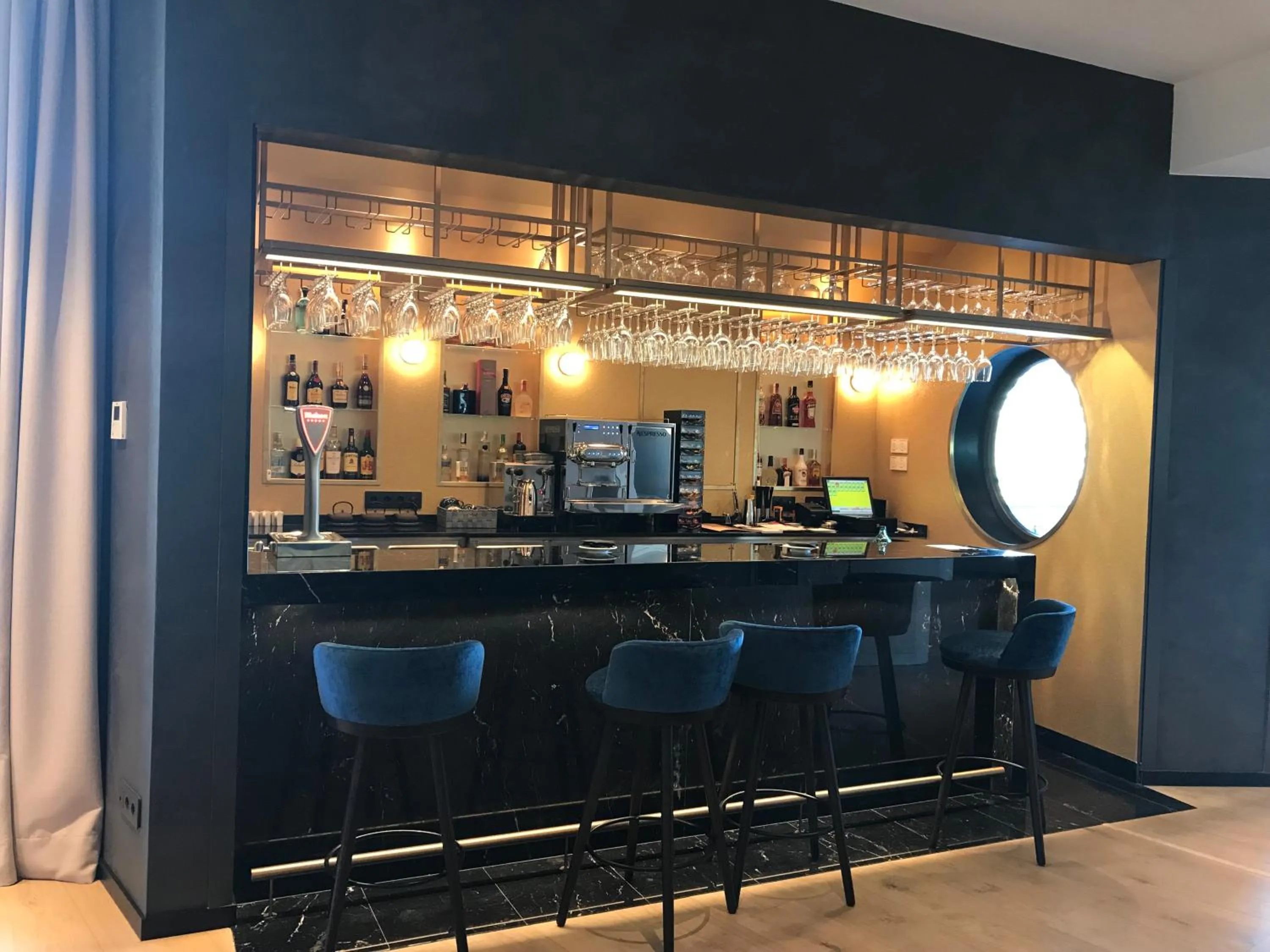 Lounge or bar in Vincci Consulado de Bilbao