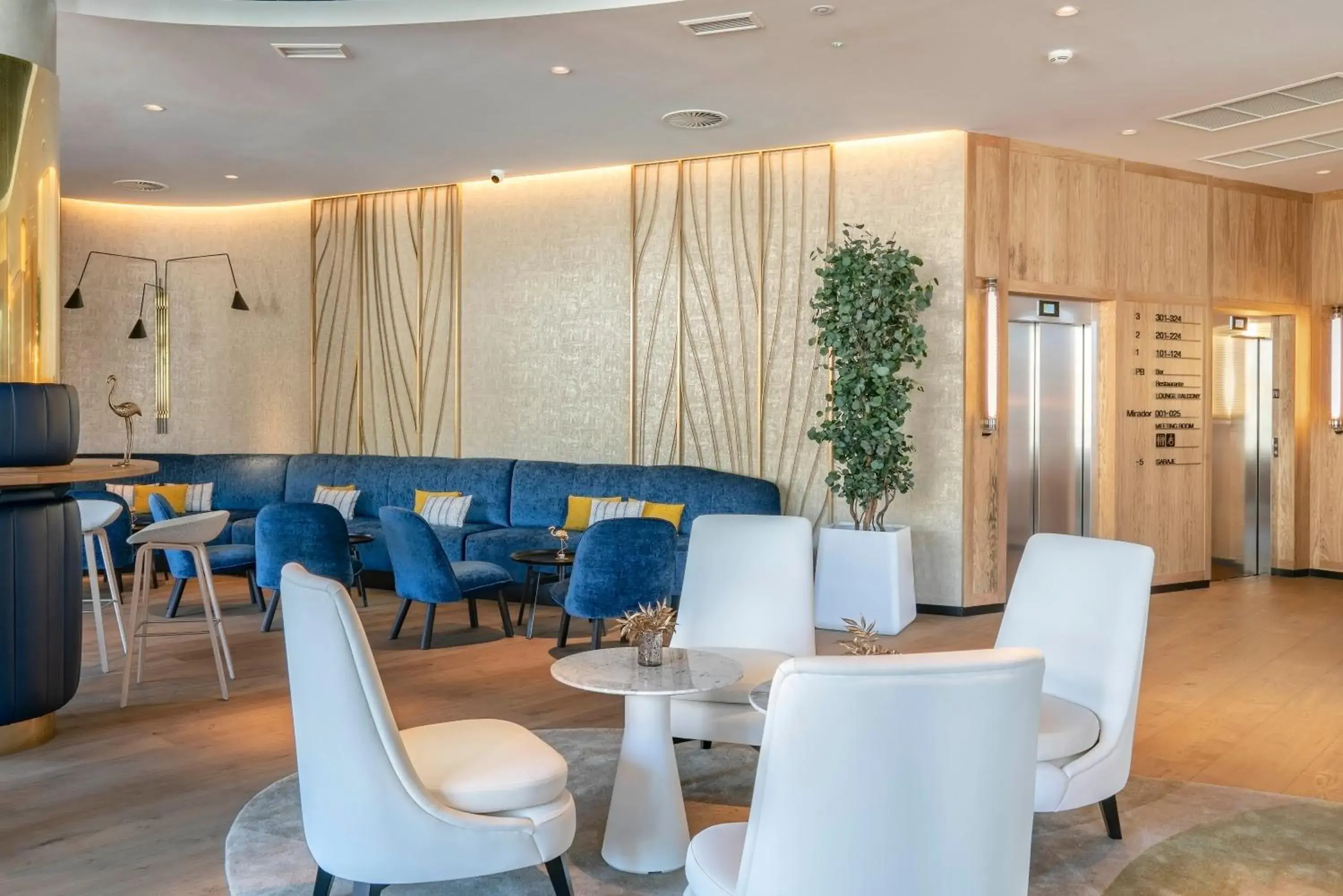 Lobby or reception in Vincci Consulado de Bilbao Lobby or reception in Vincci Consulado de Bilbao