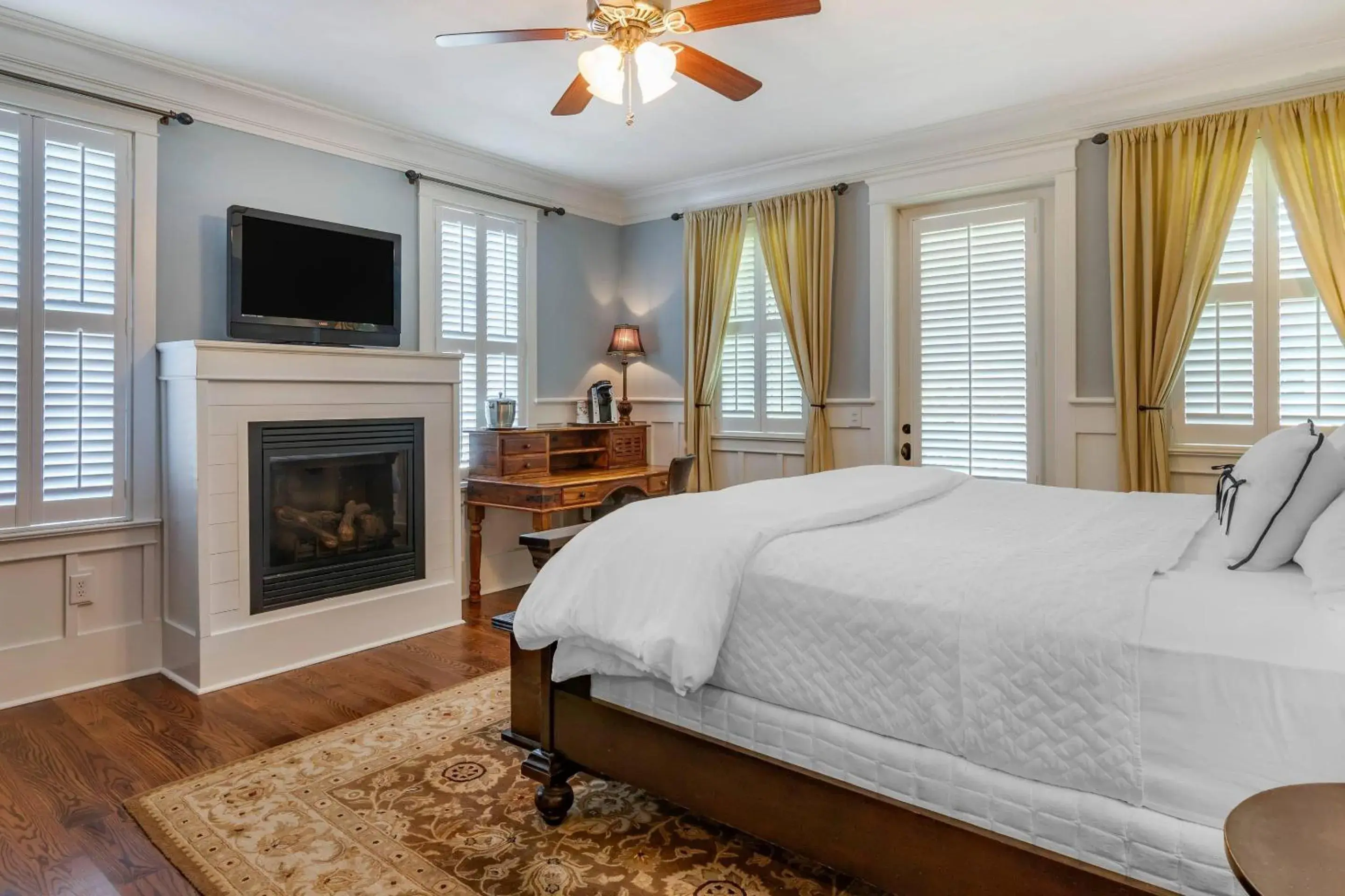 Bedroom, Bed in Inn at I'On, an Ascend Collection Hotel Bedroom, Bed in Inn at I'On, an Ascend Collection Hotel