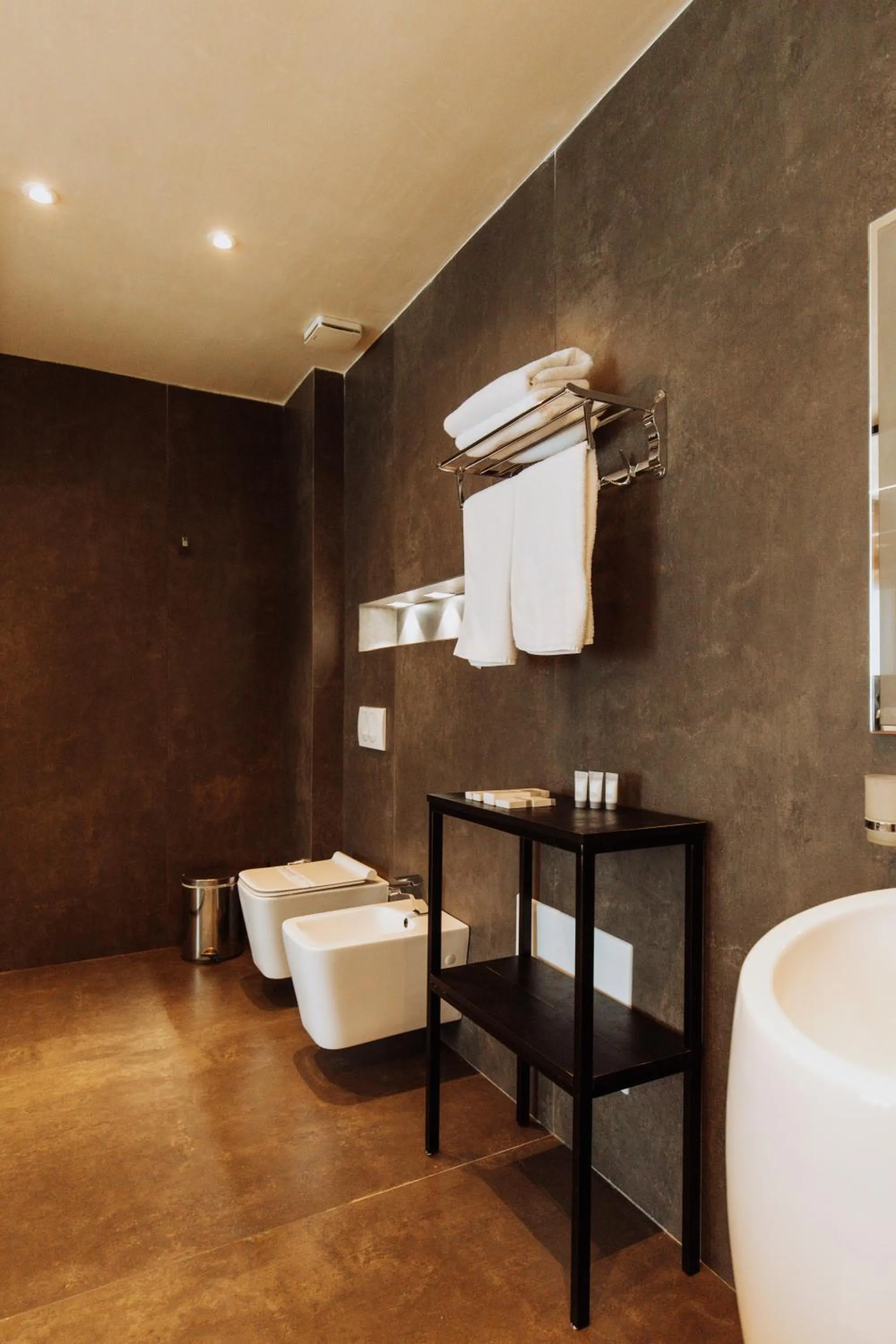 Bathroom in Royal G Hotel & SPA 4 Star