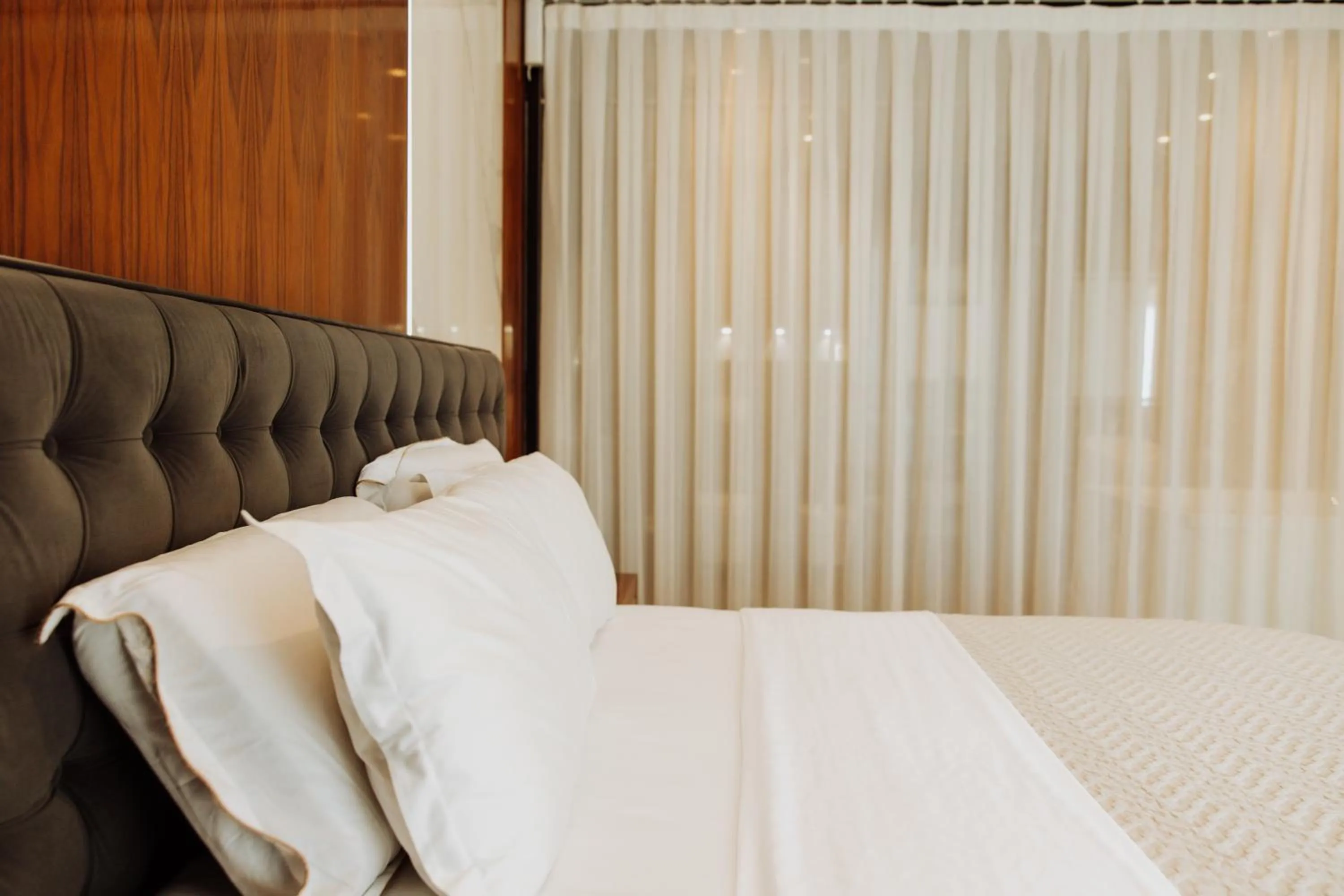 Bed in Royal G Hotel & SPA 4 Star