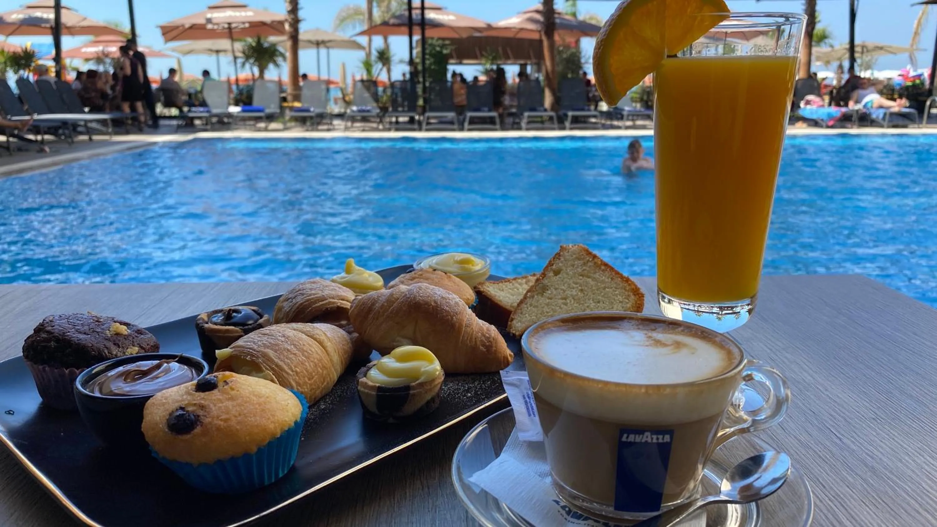 Swimming pool in Royal G Hotel & SPA 4 Star