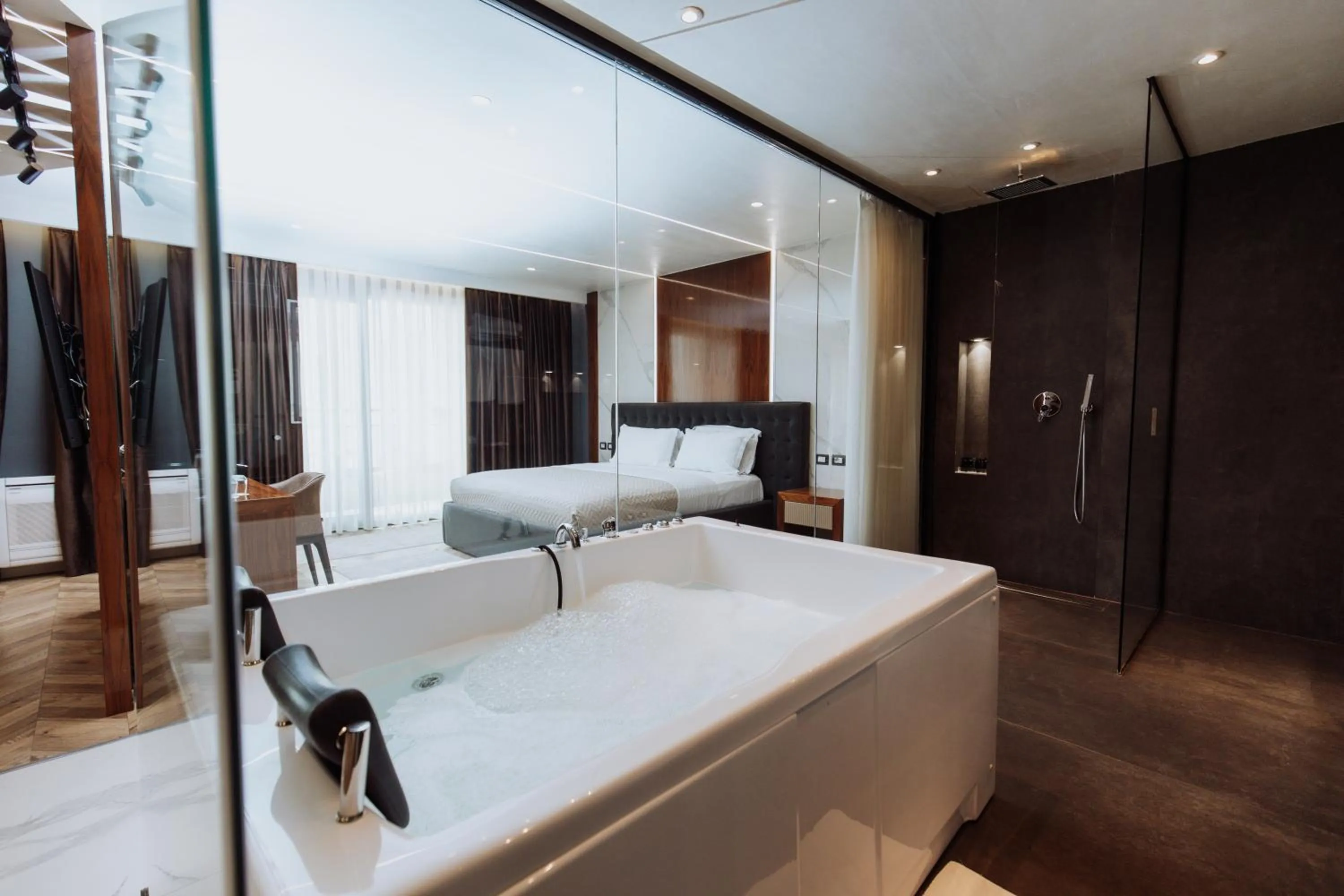 Bathroom in Royal G Hotel & SPA 4 Star