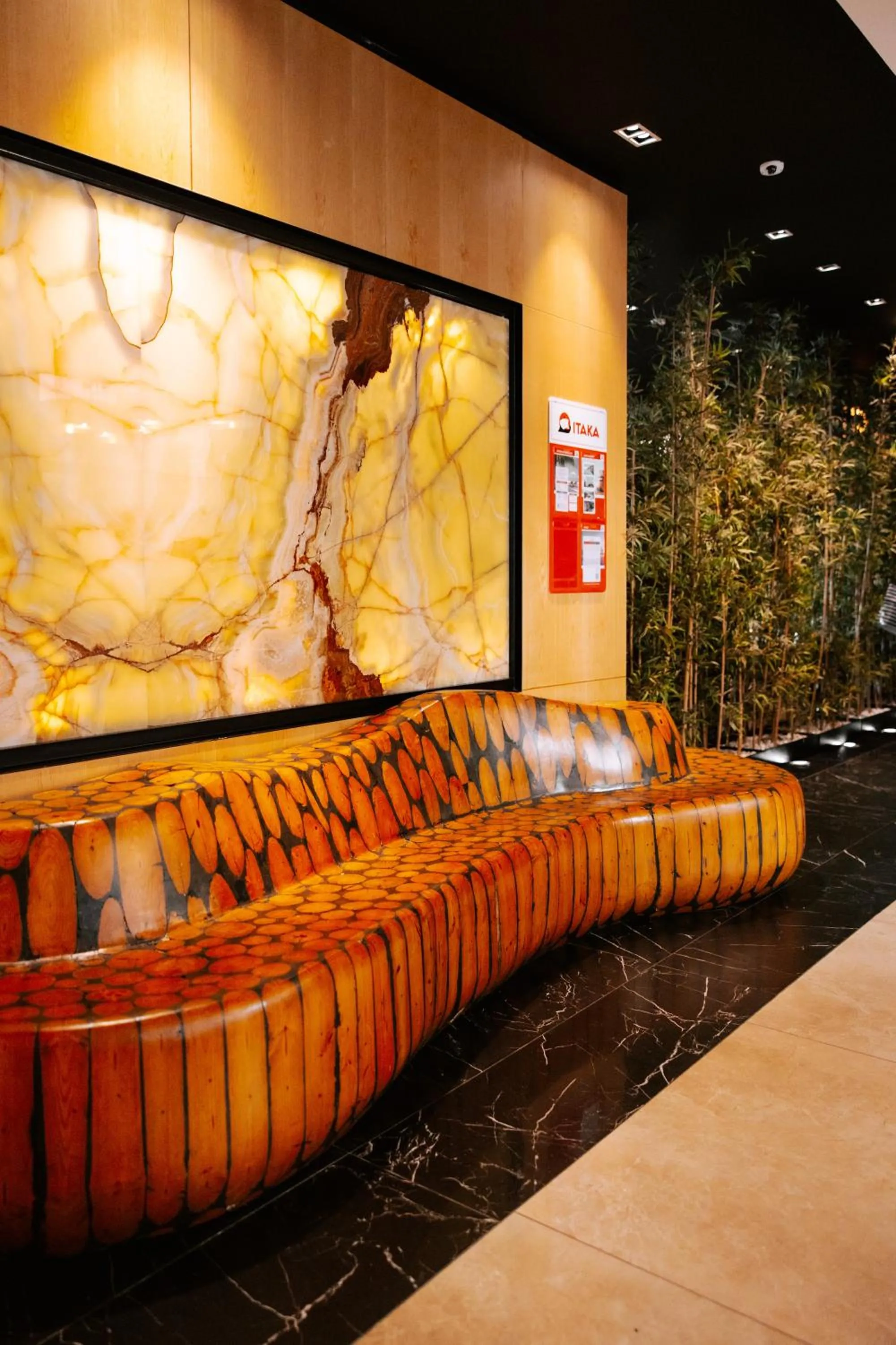 Lobby or reception in Royal G Hotel & SPA 4 Star