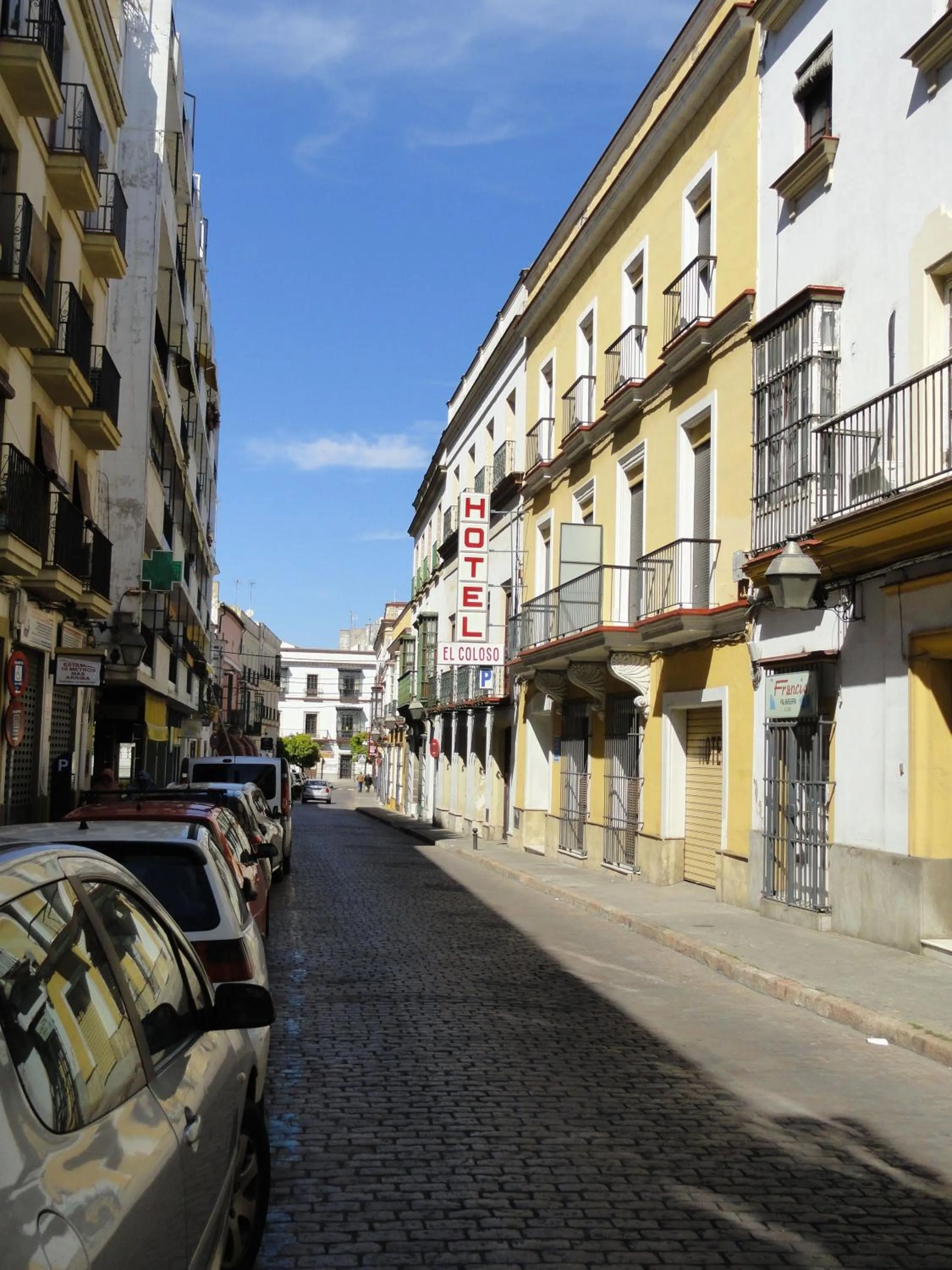 Day in Hotel El Coloso