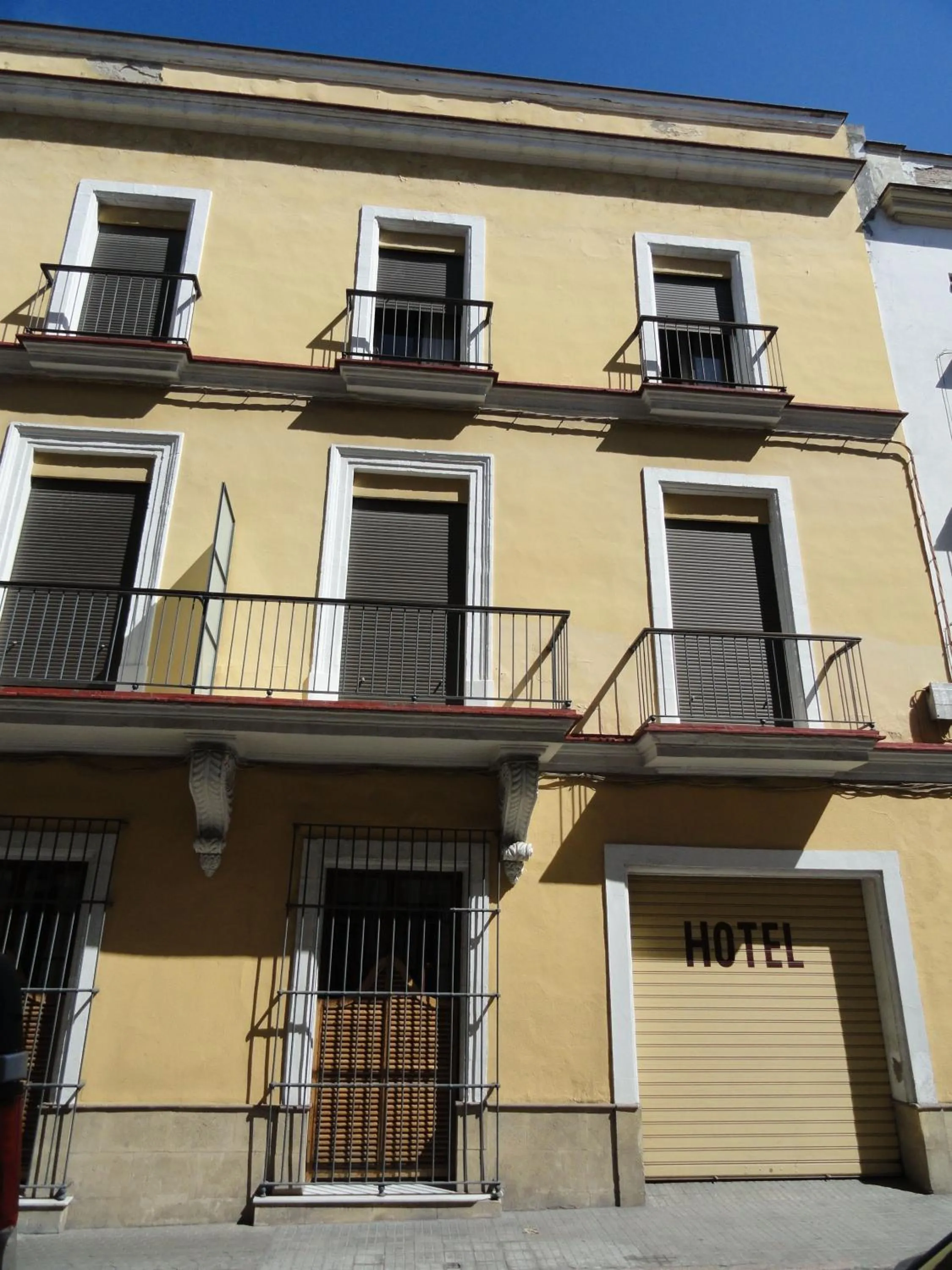 Property building in Hotel El Coloso