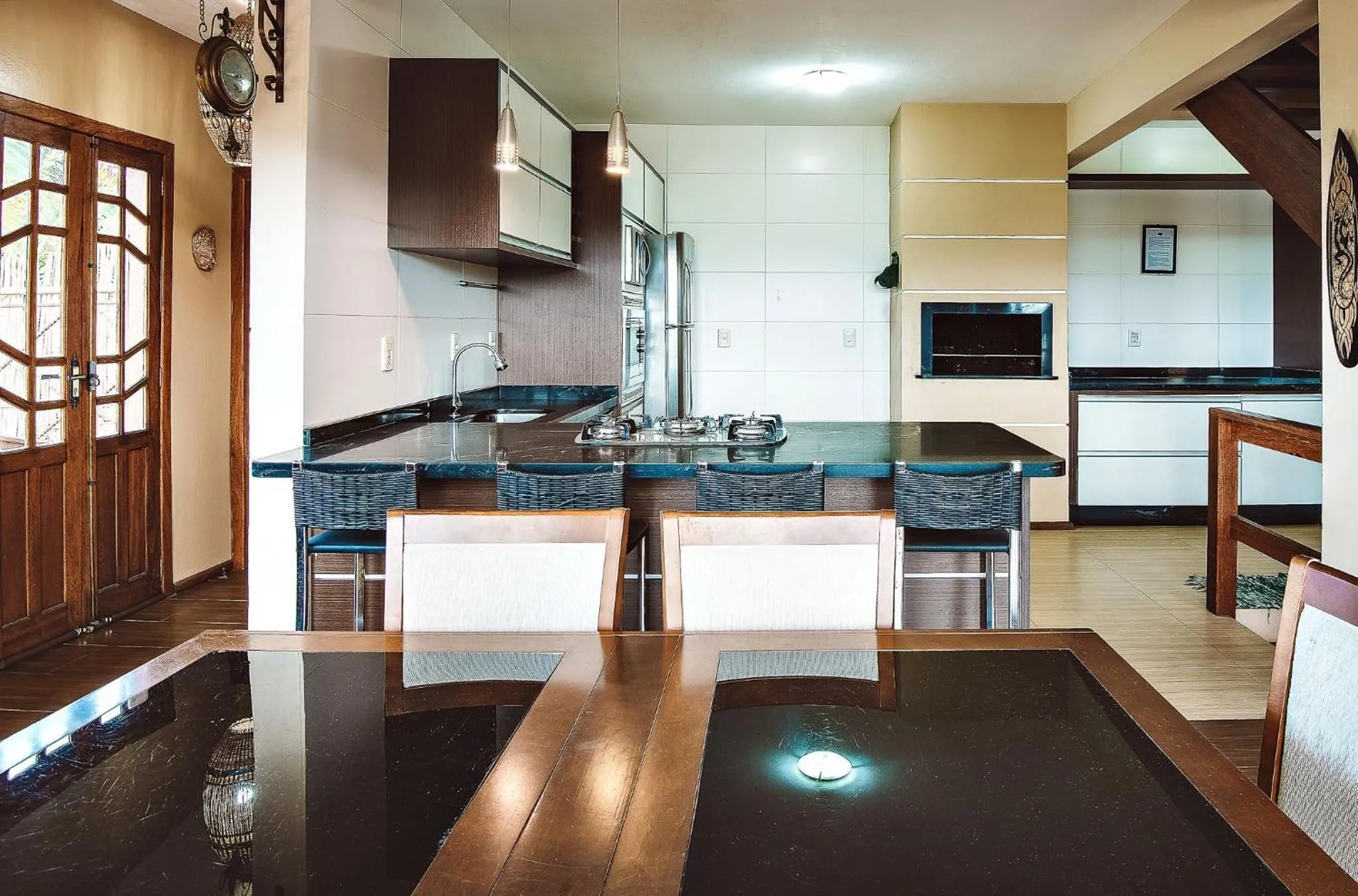 Kitchen or kitchenette in Pousada Bangalôs do Rosa