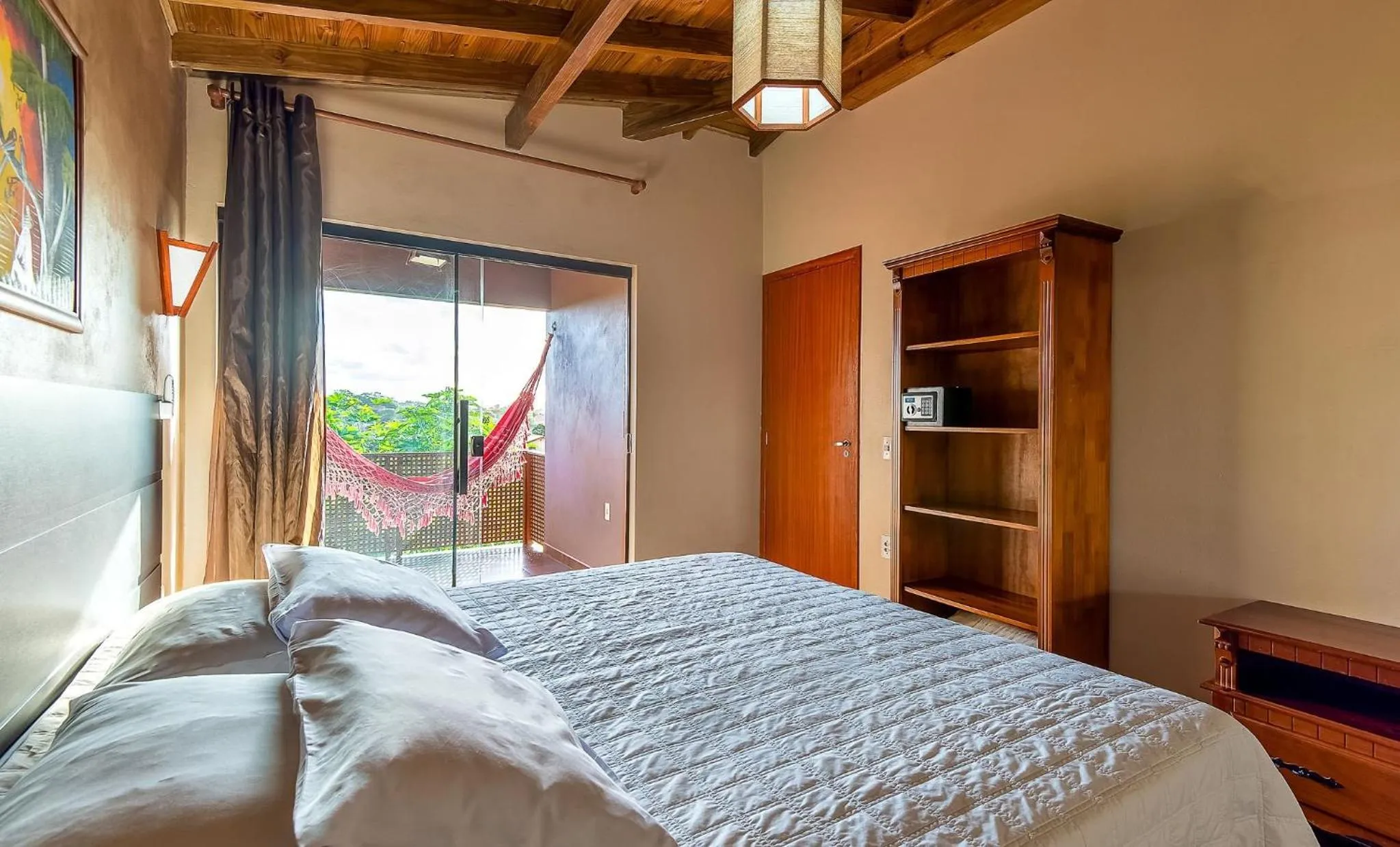 Balcony/Terrace, Bed in Pousada Bangalôs do Rosa