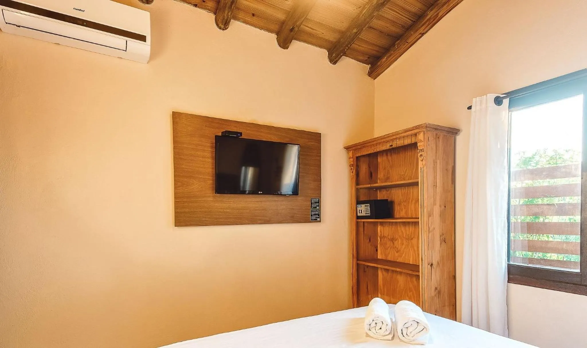 TV and multimedia, Bed in Pousada Bangalôs do Rosa