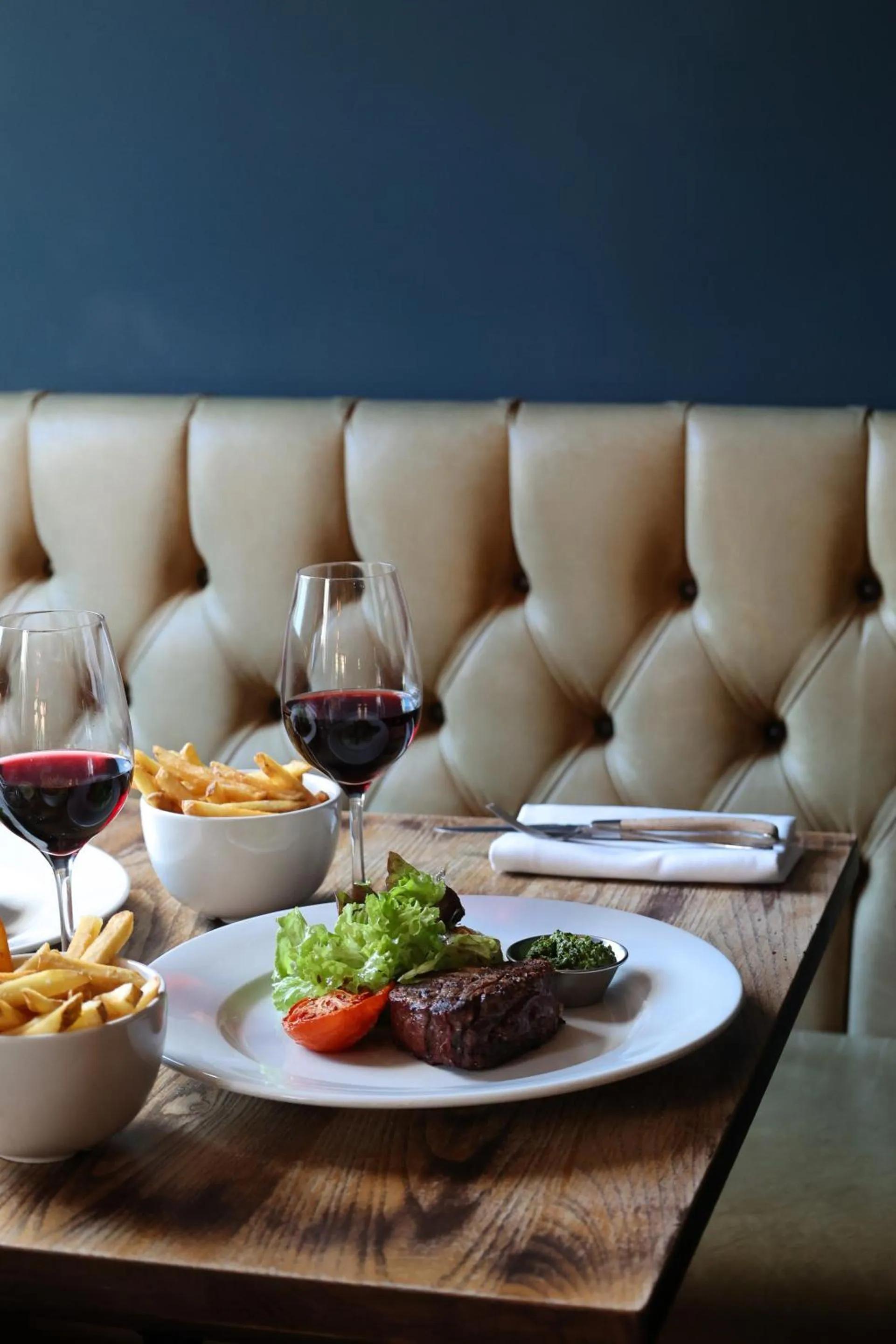 Food and drinks in The Porterhouse grill & rooms