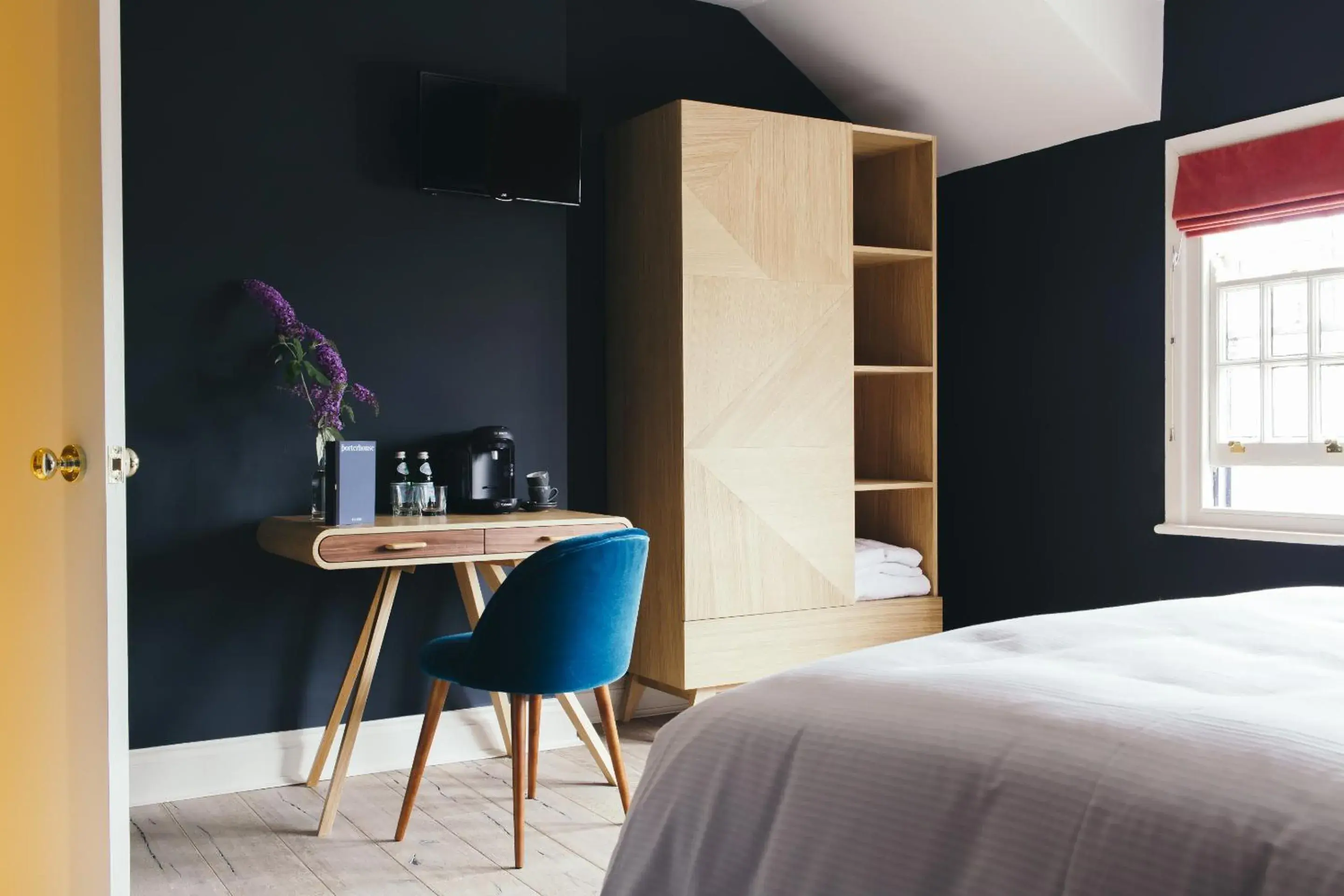 Bedroom, Bed in The Porterhouse grill & rooms Bedroom, Bed in The Porterhouse grill & rooms