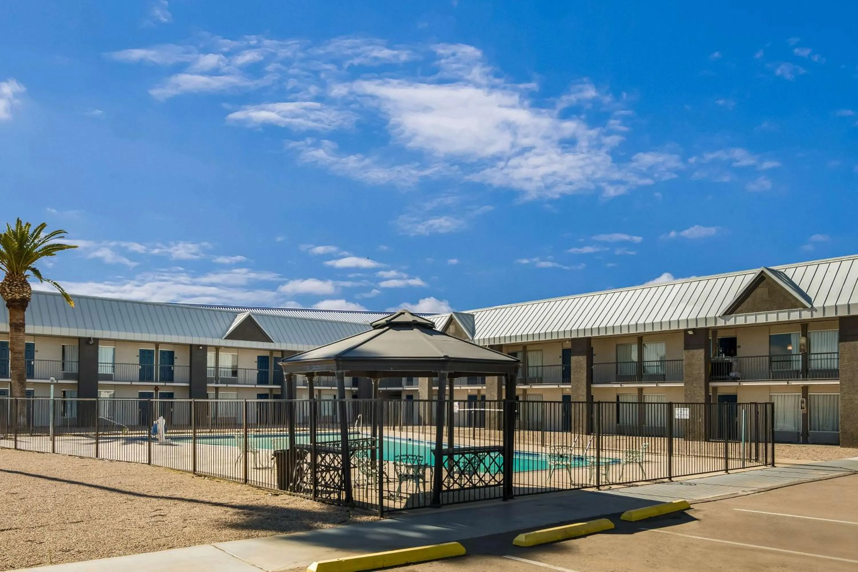 Property building in Motel 6-Tucson, AZ-Downtown