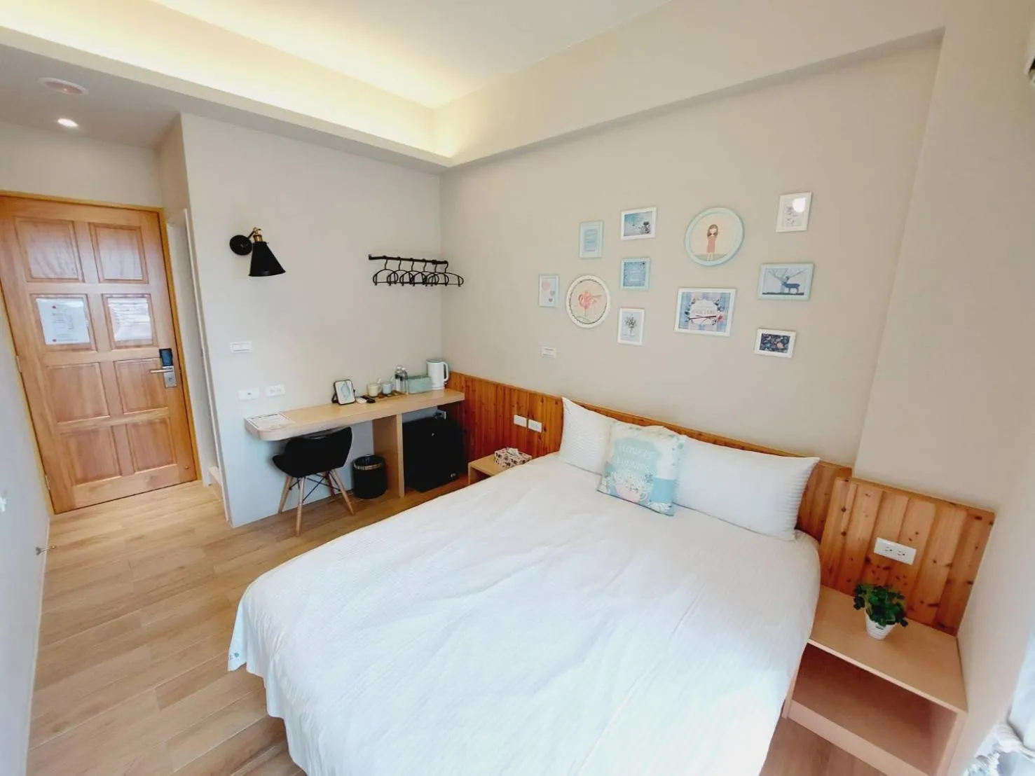 Bed in Summer Dream