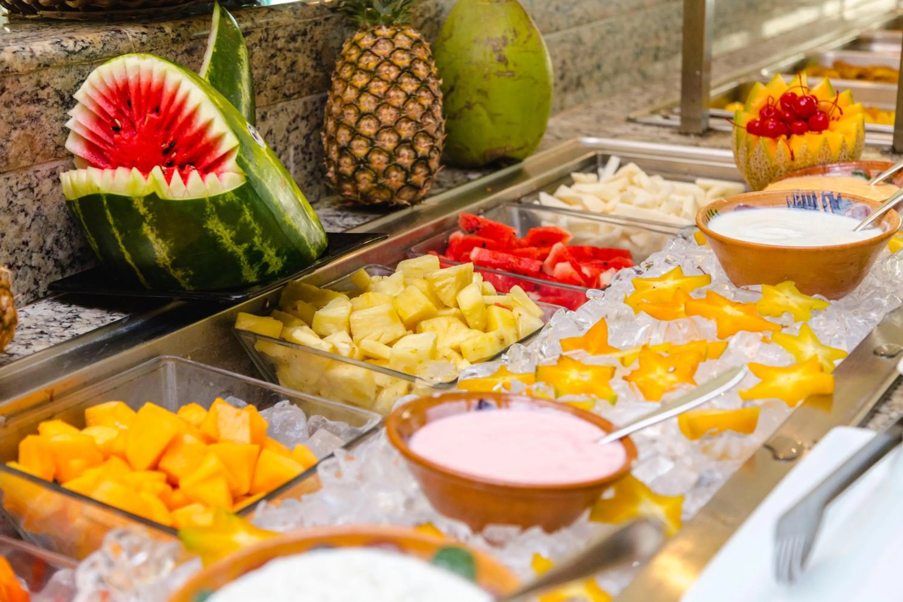 Breakfast in Hotel Loma Real