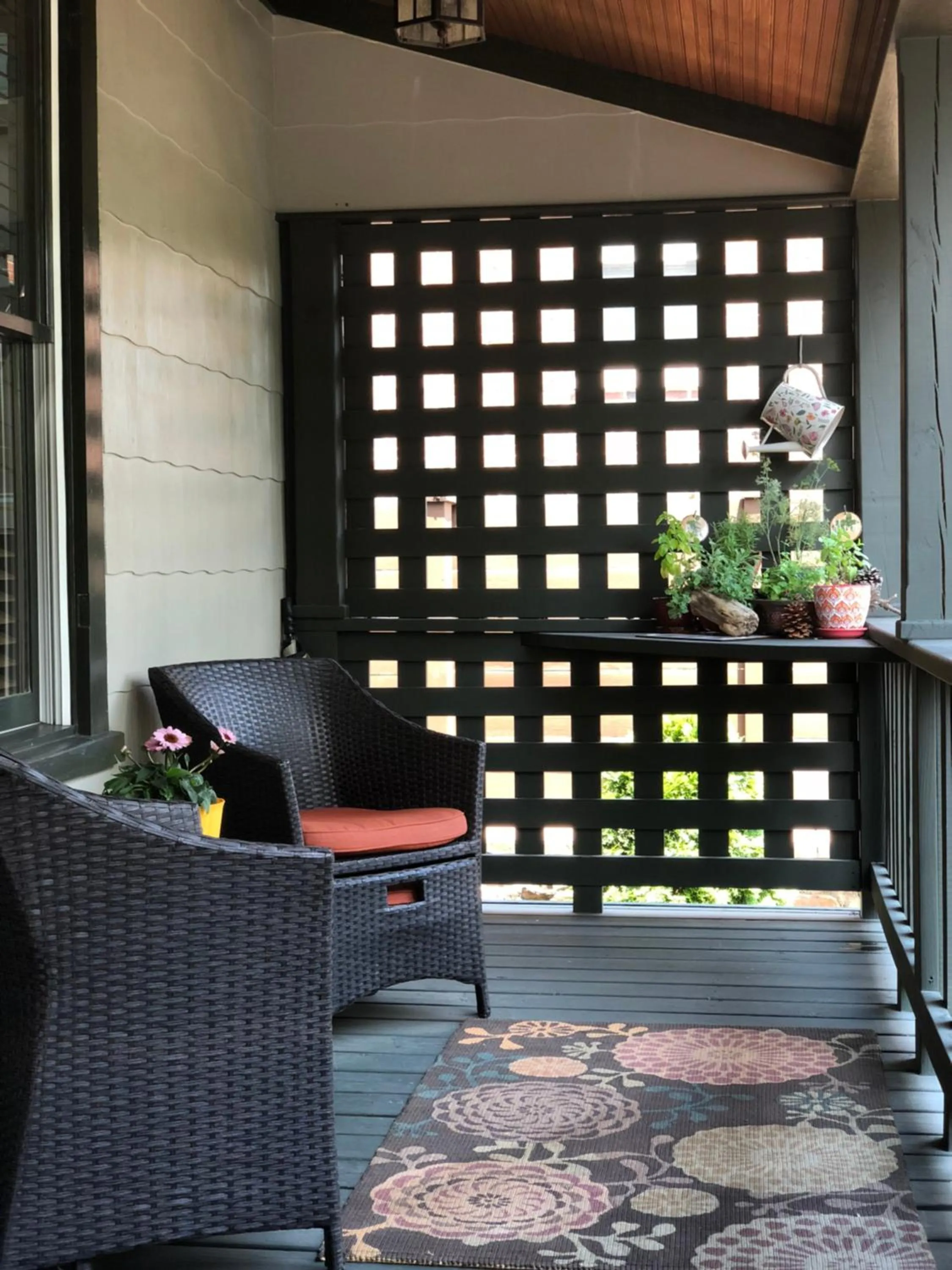 Black Lantern Inn