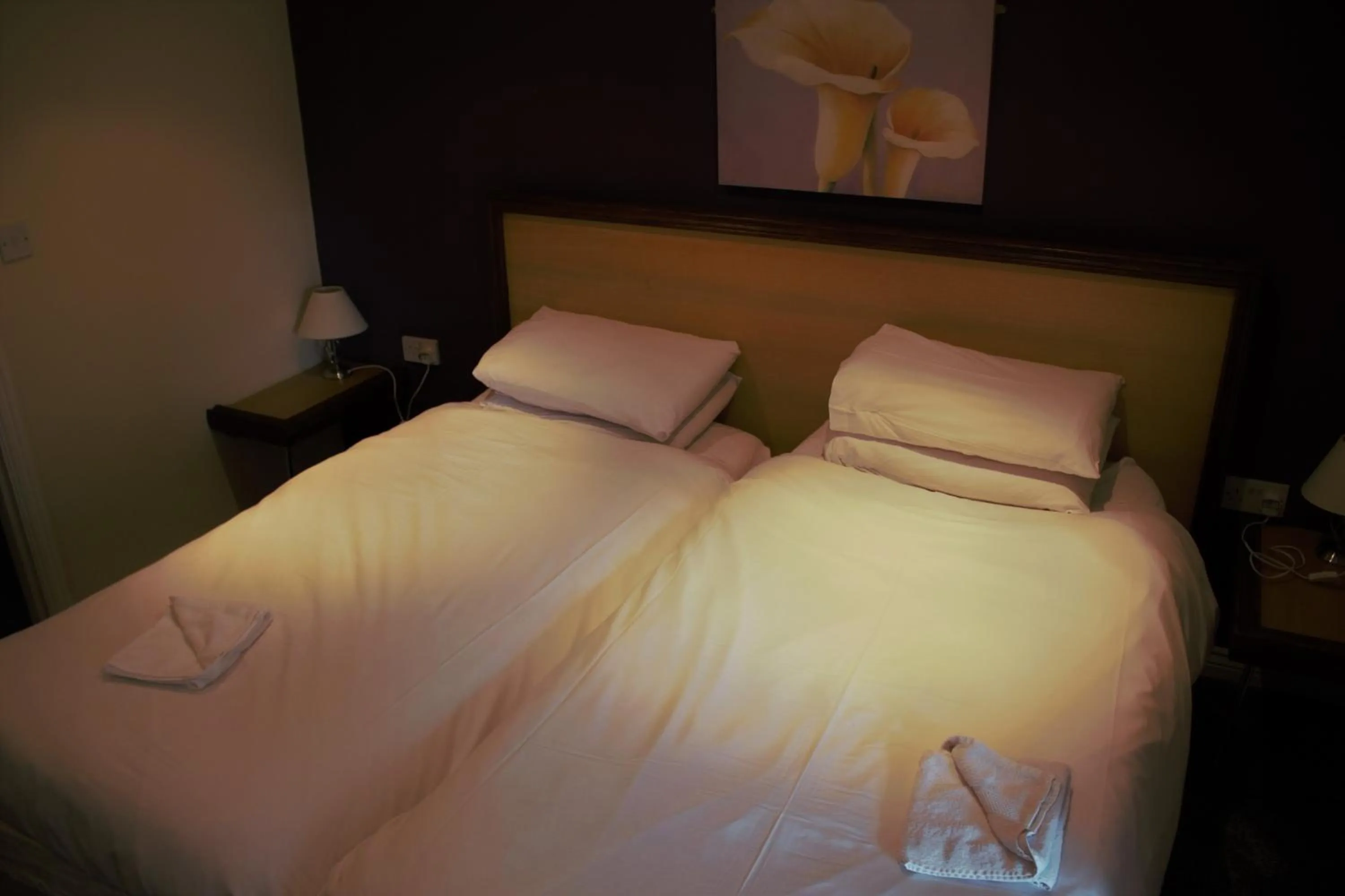 Bedroom, Bed in The Lord Byron Inn