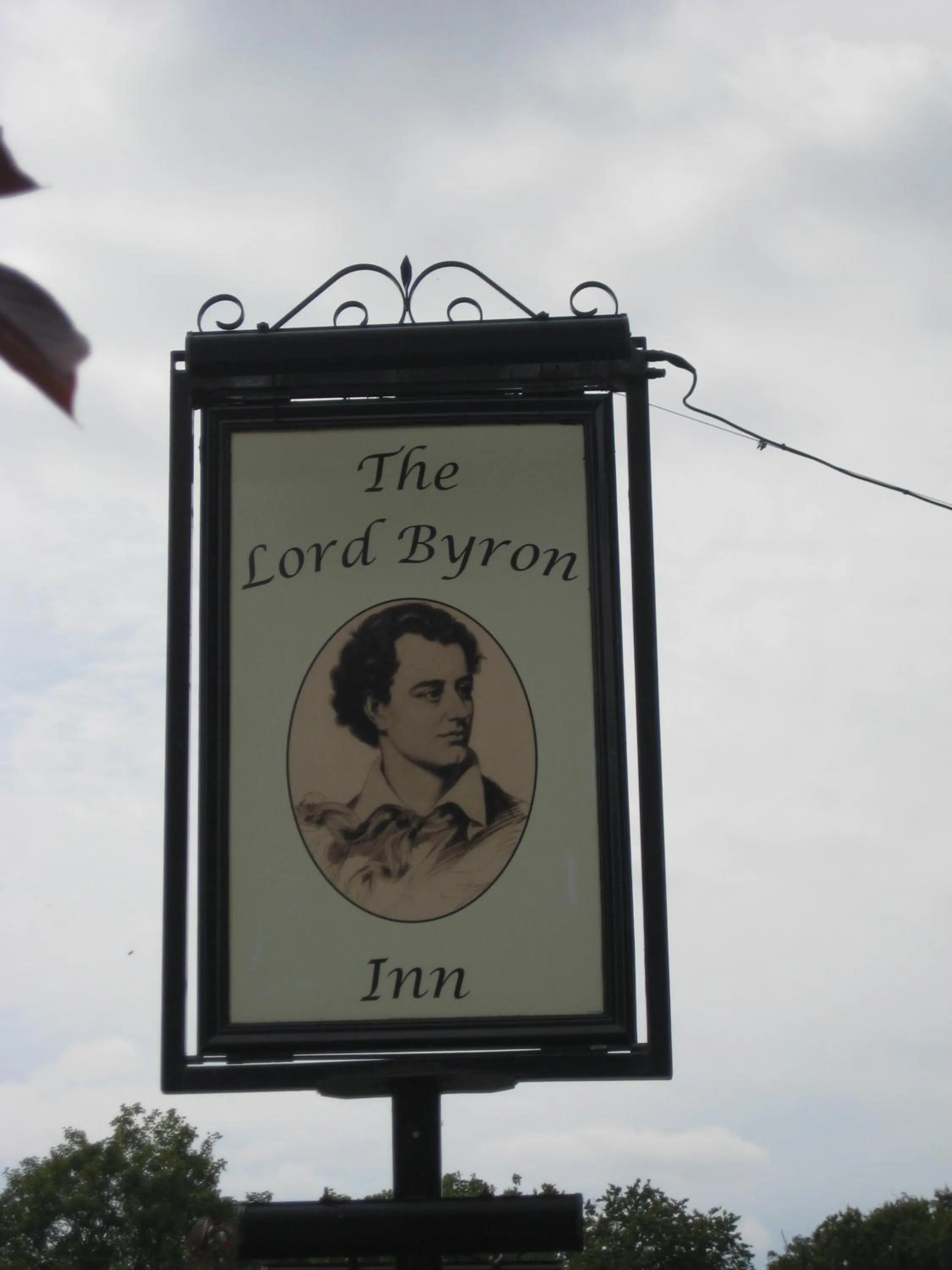 Logo/Certificate/Sign in The Lord Byron Inn