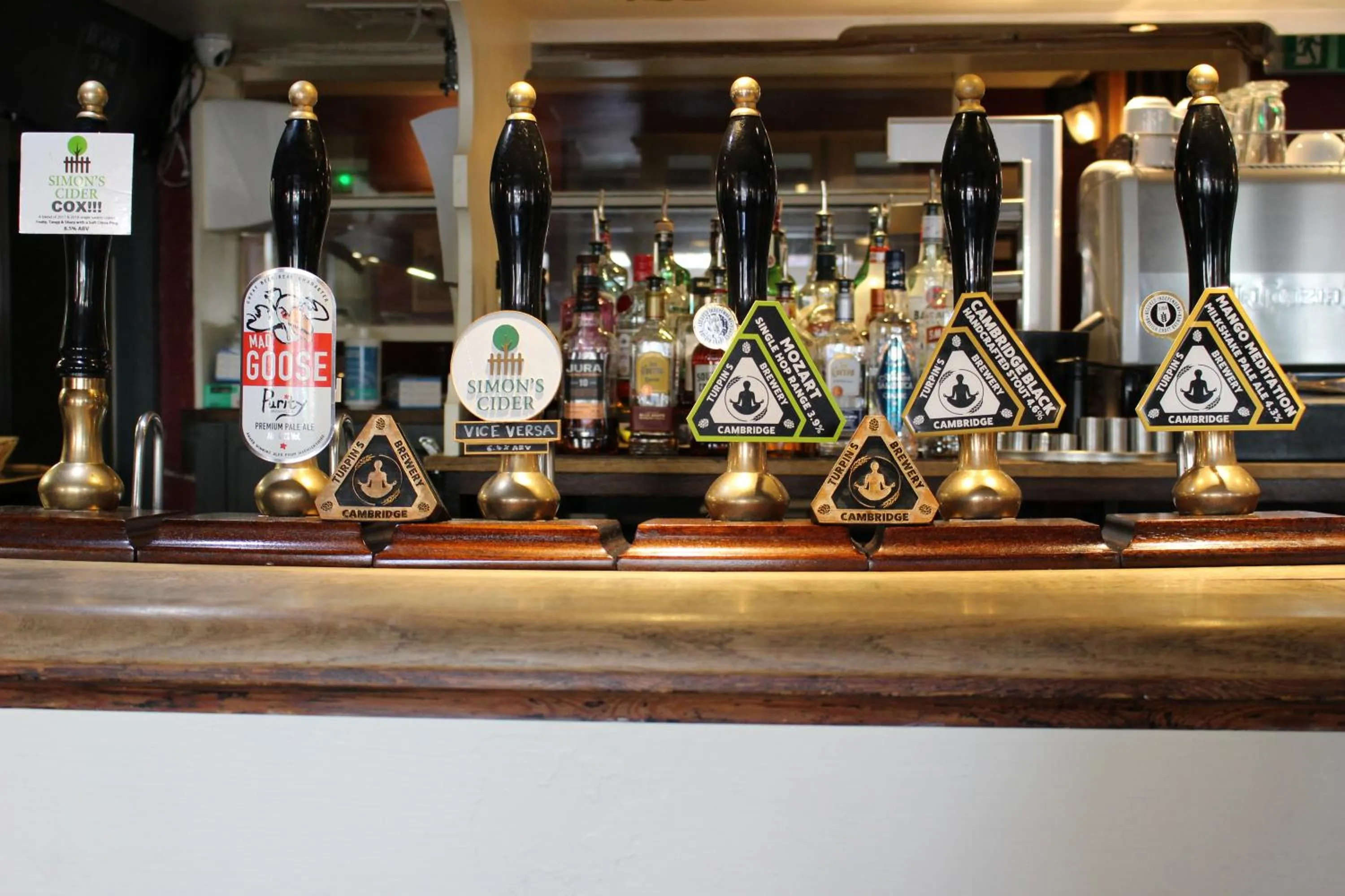 Drinks in The Lord Byron Inn